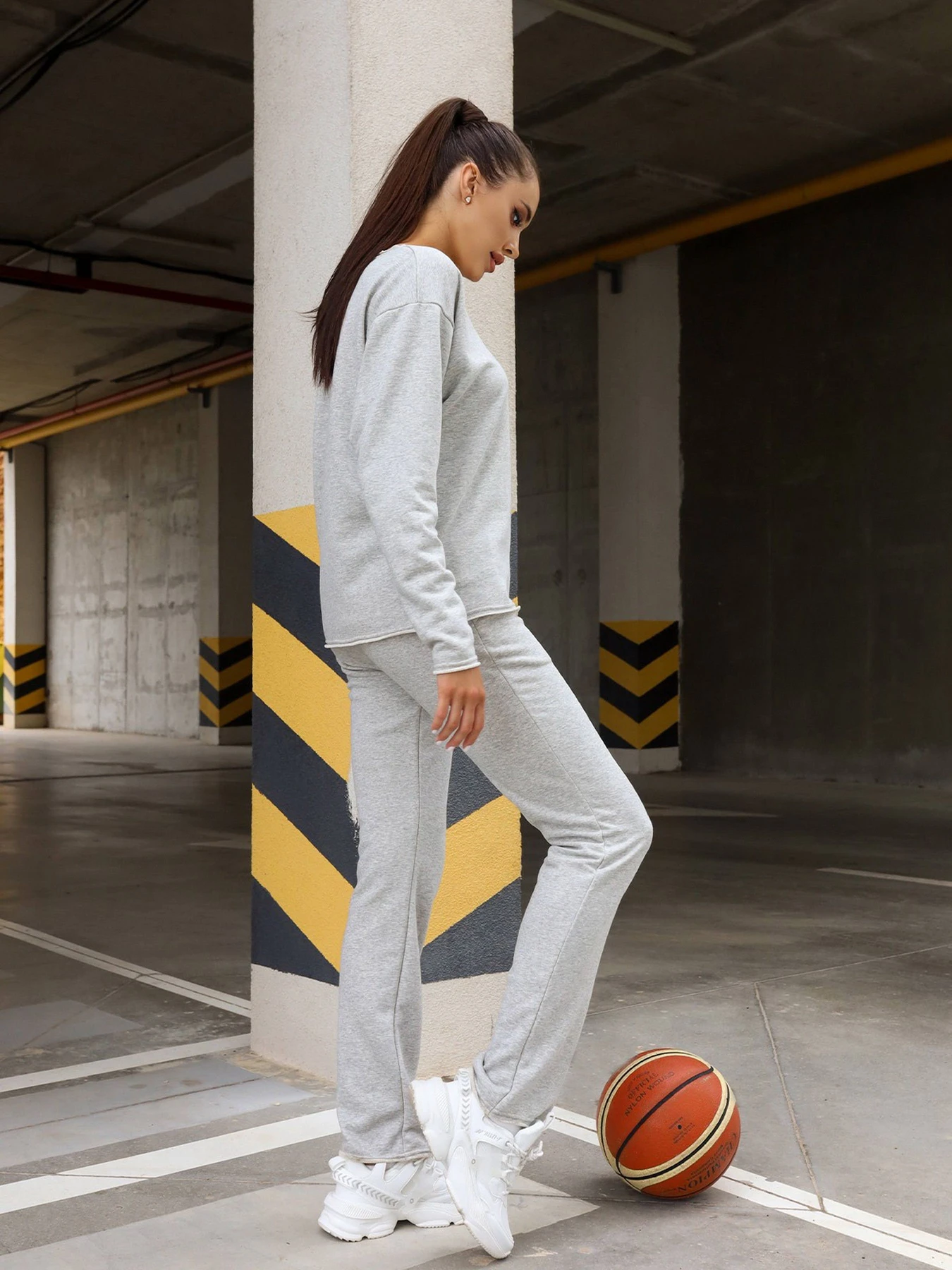 Костюмы ISSA Plus модель 12847_grey Костюмы ISSA Plus модель 12847_grey Фото