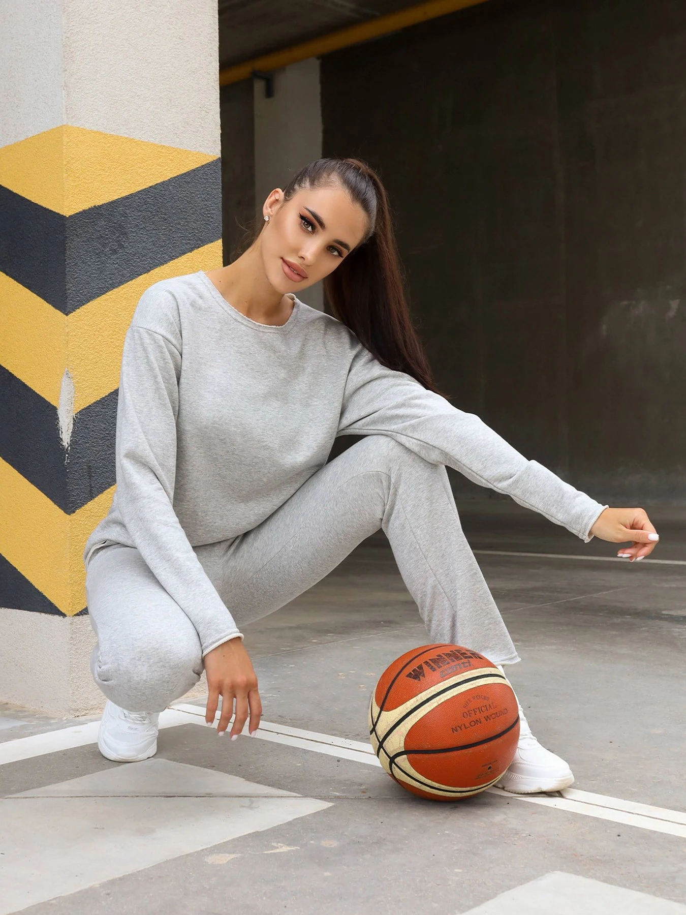 Костюмы ISSA Plus модель 12847_grey Костюмы ISSA Plus модель 12847_grey Фото