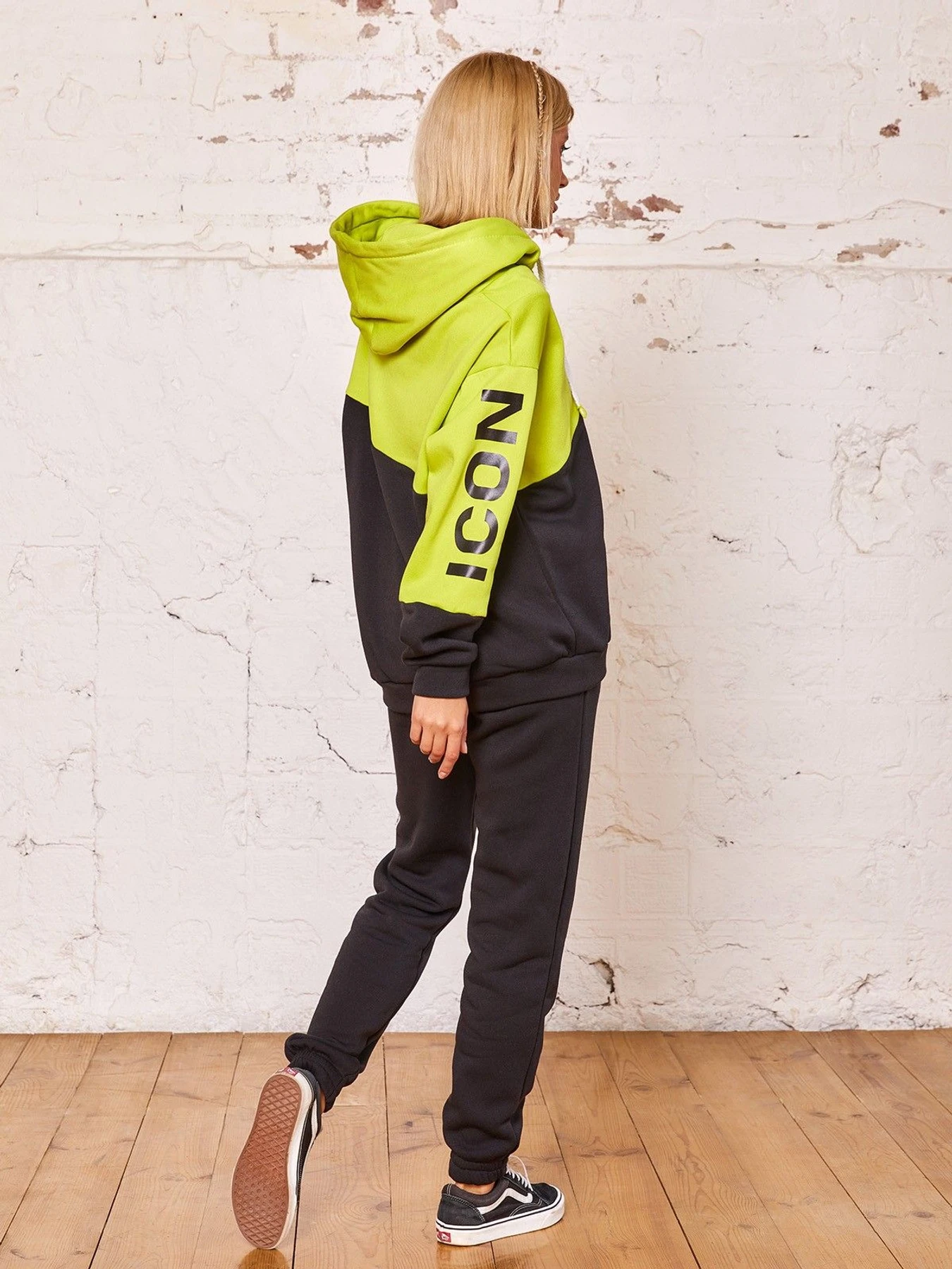 Костюмы ISSA Plus модель SA-66_blackgreen Костюмы ISSA Plus модель SA-66_blackgreen Фото