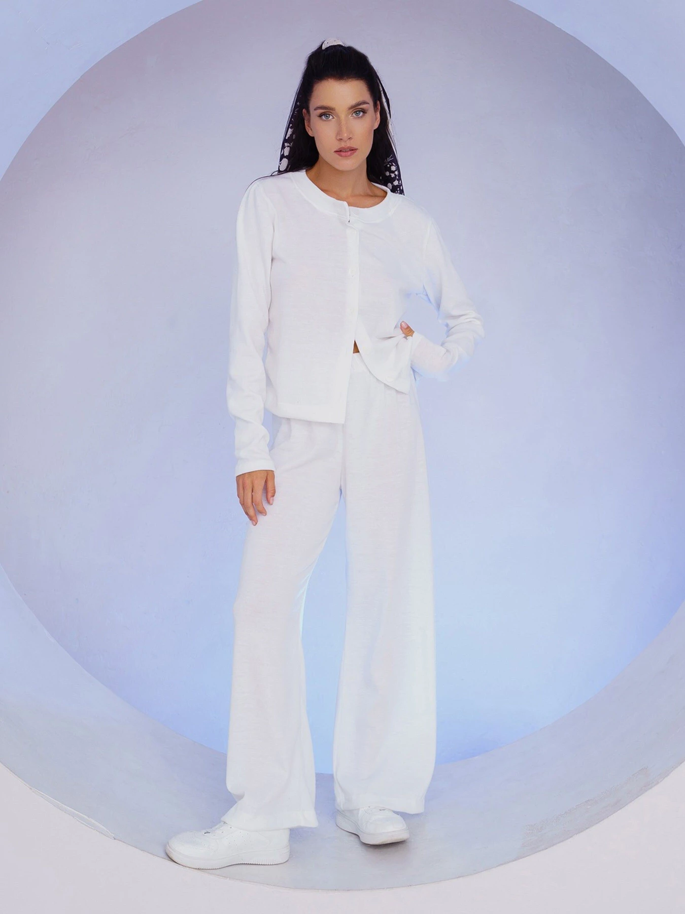 Костюмы ISSA Plus модель 13471_white Костюмы ISSA Plus модель 13471_white Фото