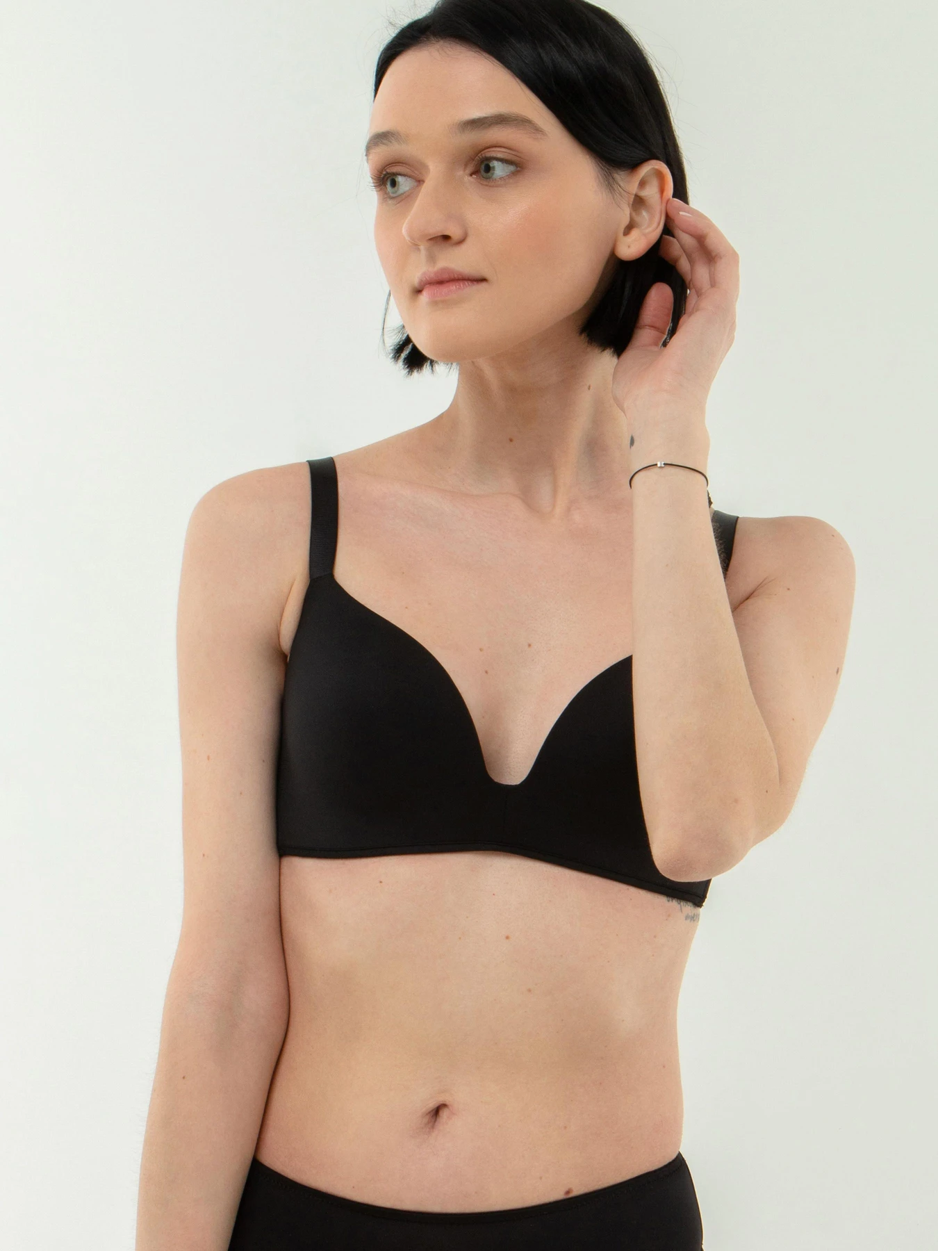 Нижнее белье Brabrabra модель SLZ24001015_black Нижнее белье Brabrabra модель SLZ24001015_black Фото