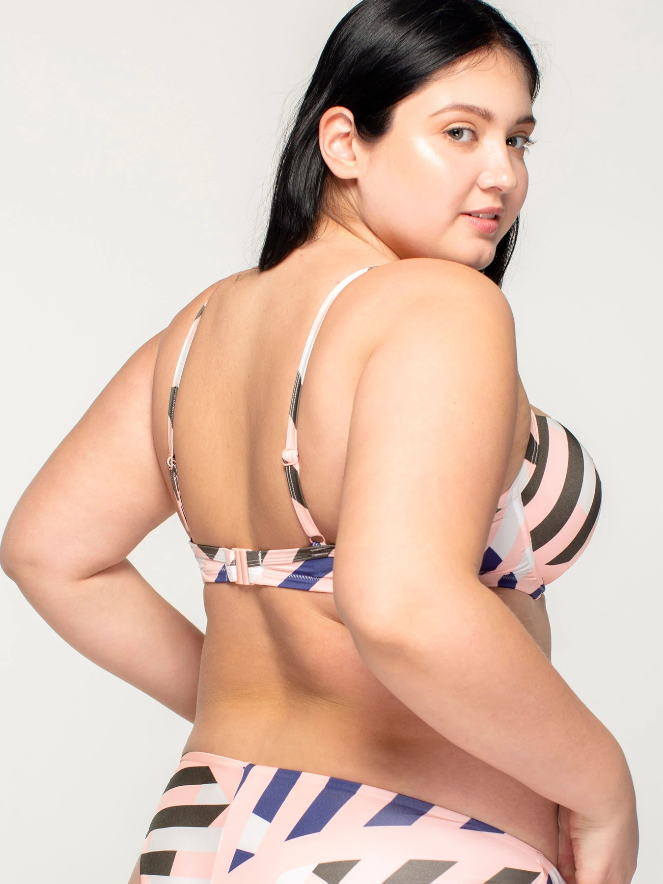 Одяг для пляжу Brabrabra модель SO205033_print-olive Одяг для пляжу Brabrabra модель SO205033_print-olive Фото