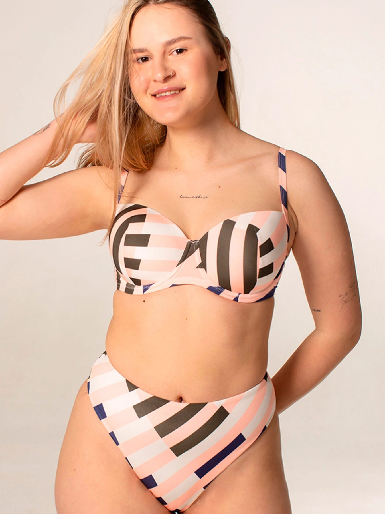 Одяг для пляжу Brabrabra модель SO205033_print-olive Одяг для пляжу Brabrabra модель SO205033_print-olive Фото