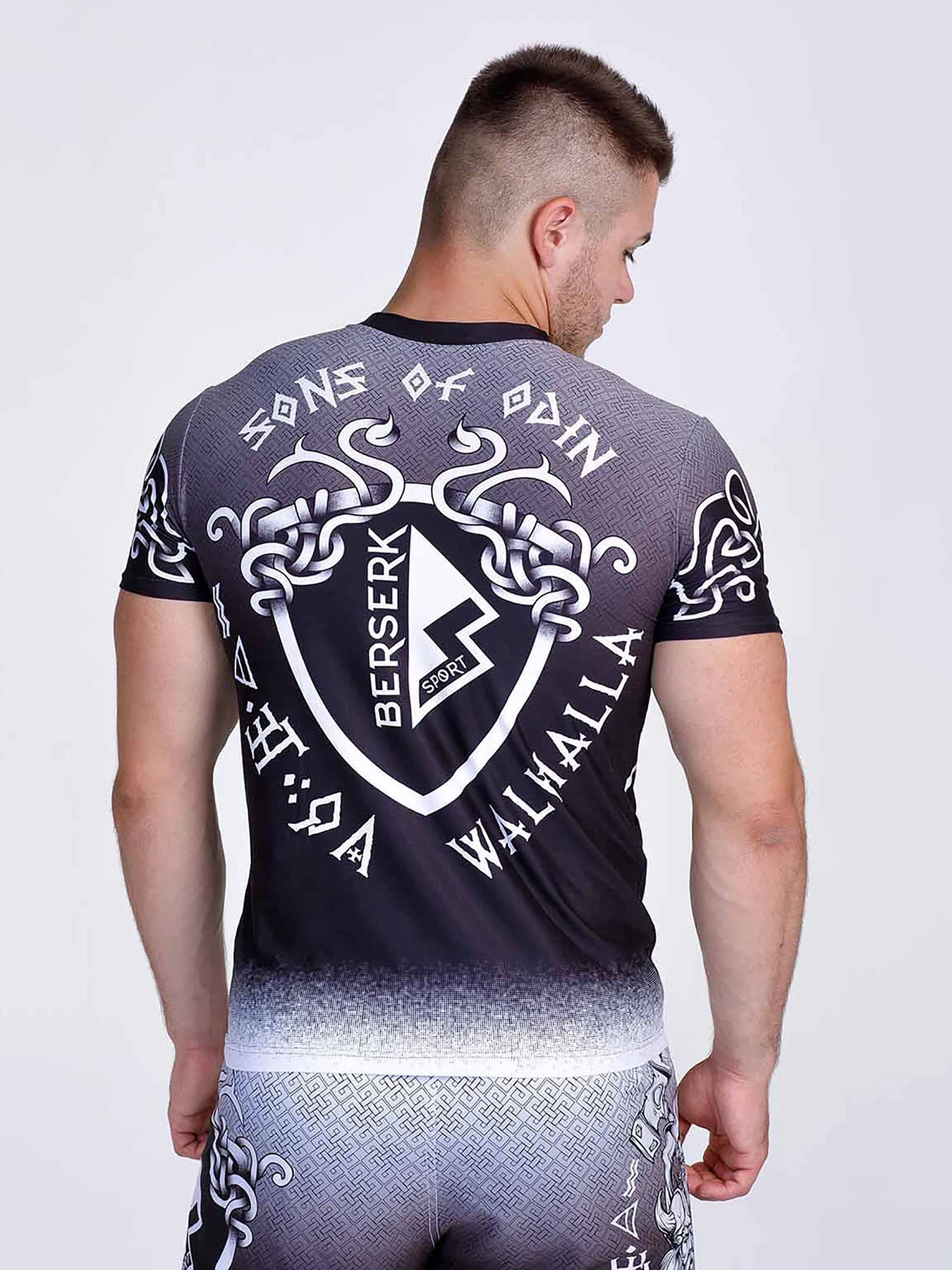 Футболки и поло Berserk Sport модель SonsofOdinGreyTSHRT Футболки и поло Berserk Sport модель SonsofOdinGreyTSHRT Фото