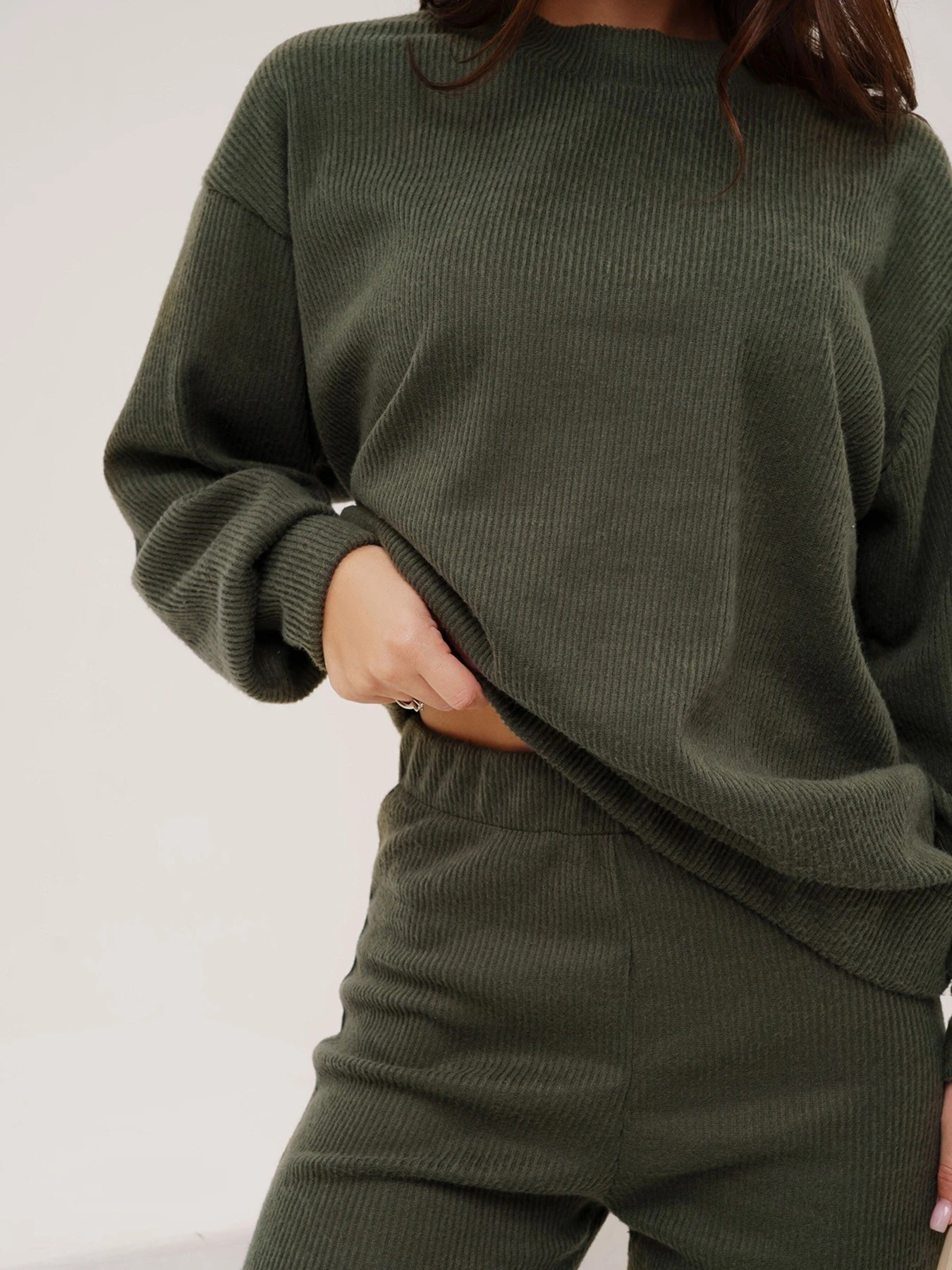 Костюми ISSA Plus модель 13528_hacks Костюми ISSA Plus модель 13528_hacks Фото