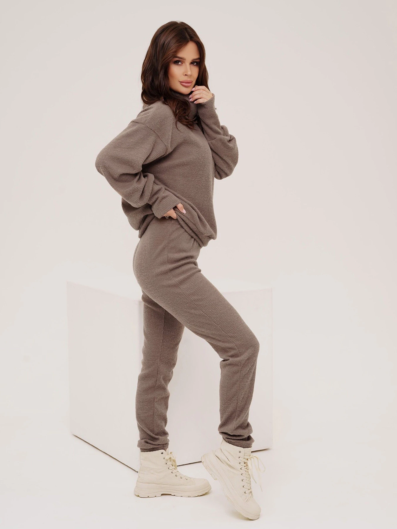 Костюмы ISSA Plus модель 13533_brown Фото