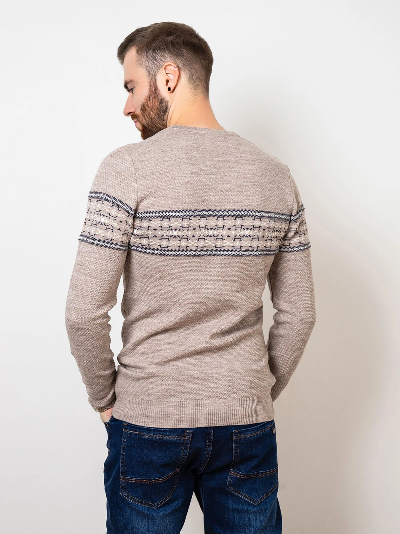 Свитры и кардиганы ISSA Plus модель GN4-76_beige. Фото