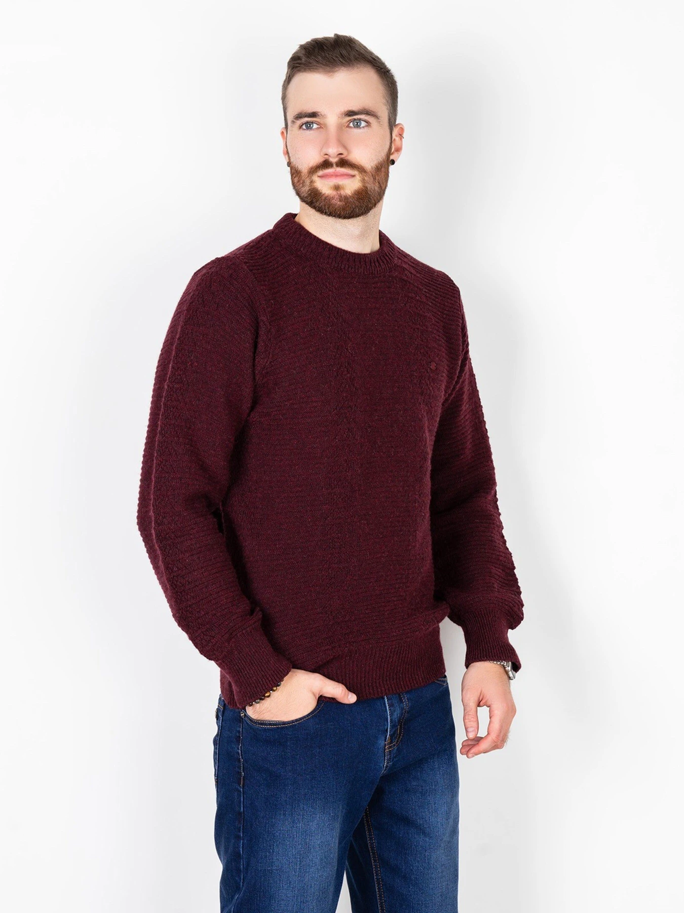 Свитры и кардиганы ISSA Plus модель GN4-78_burgundy. Фото