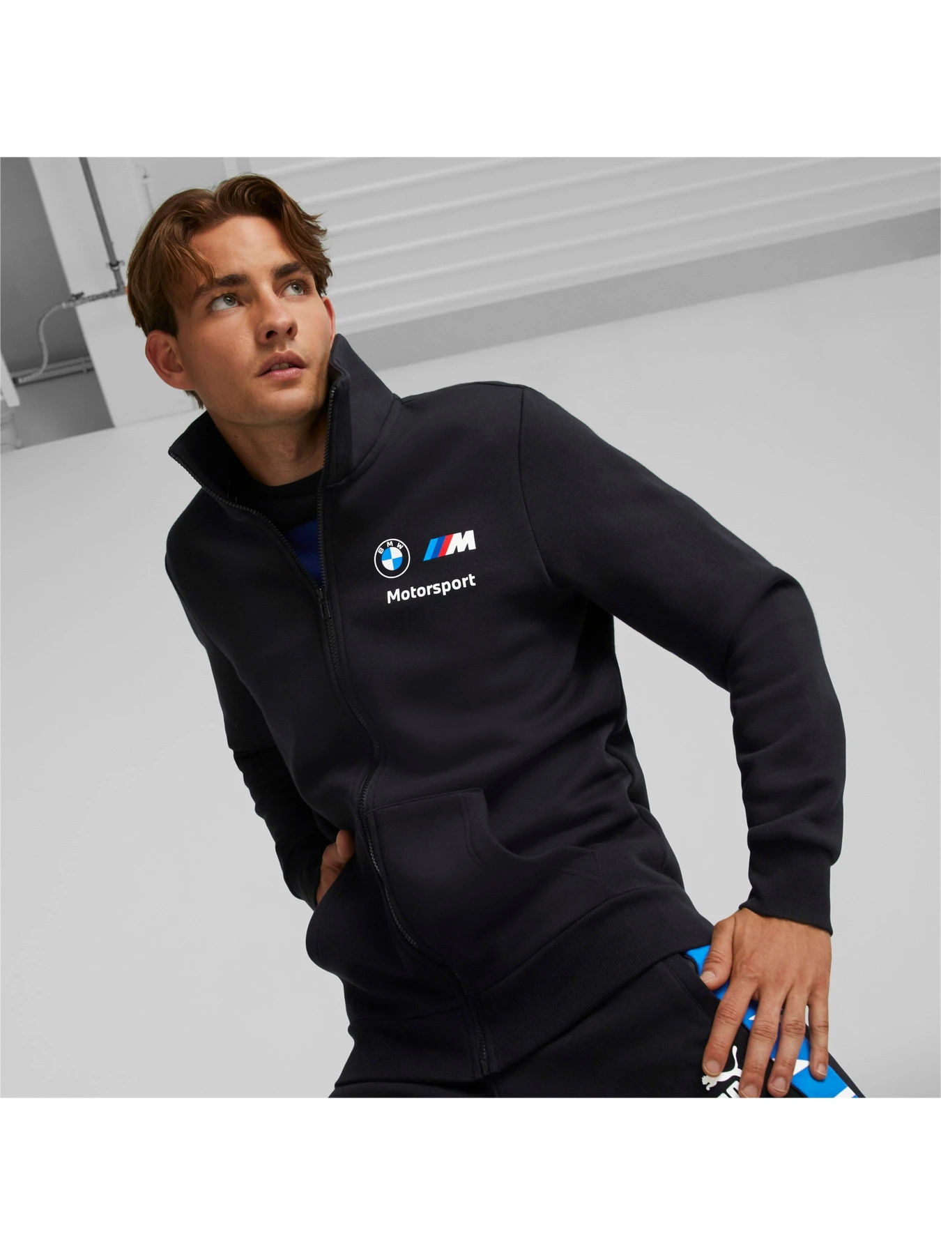 Худі та світшоти PUMA Bmw Mms Ess Fleece Jkt модель 536242 Фото