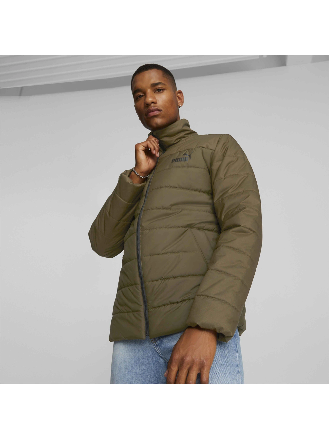 Куртки и дубленки PUMA Ess+ Padded Jacket модель 849349 Куртки и дубленки PUMA Ess+ Padded Jacket модель 849349 Фото