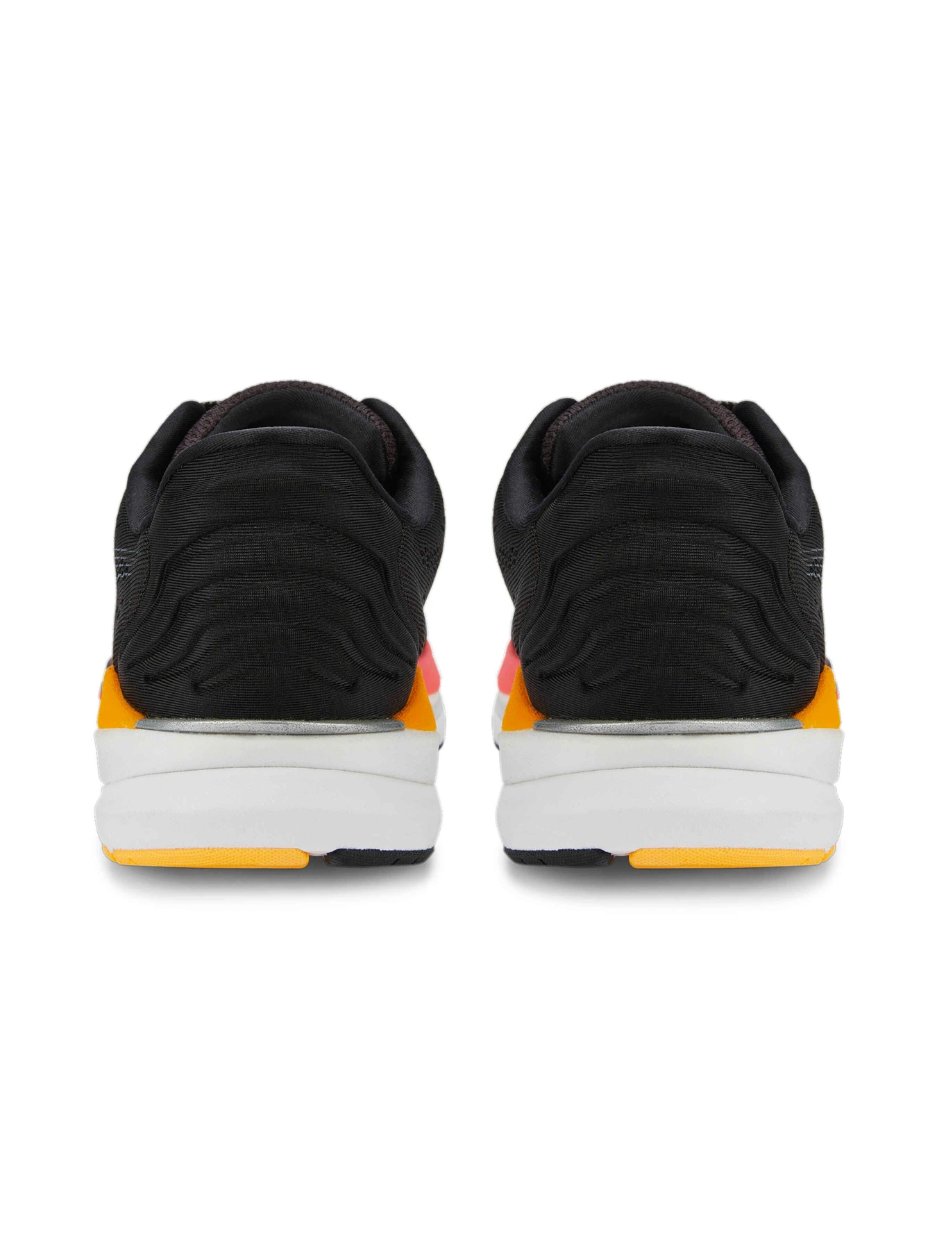Кроссовки PUMA Magnify Nitro Surge Wns модель 376906 Фото