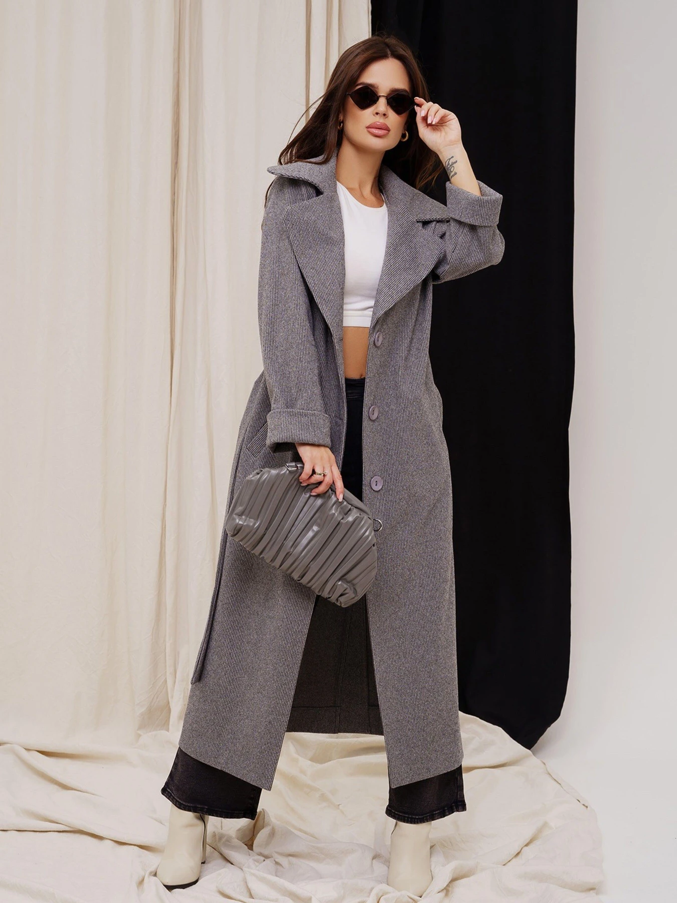 Пальта та плащі ISSA Plus модель 13541_grey. Пальта та плащі ISSA Plus модель 13541_grey. Фото
