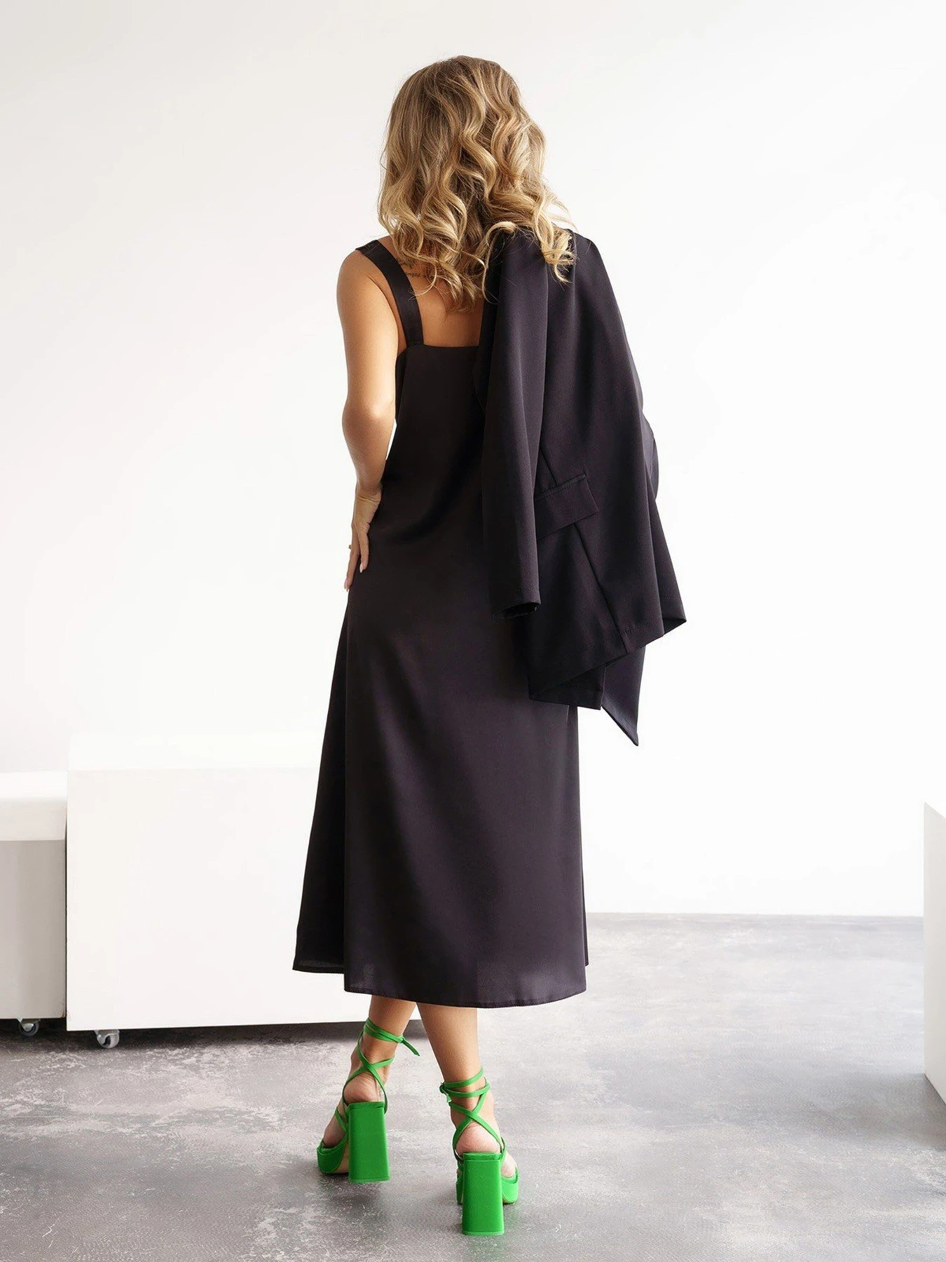 Костюми ISSA Plus модель 13582_black Фото