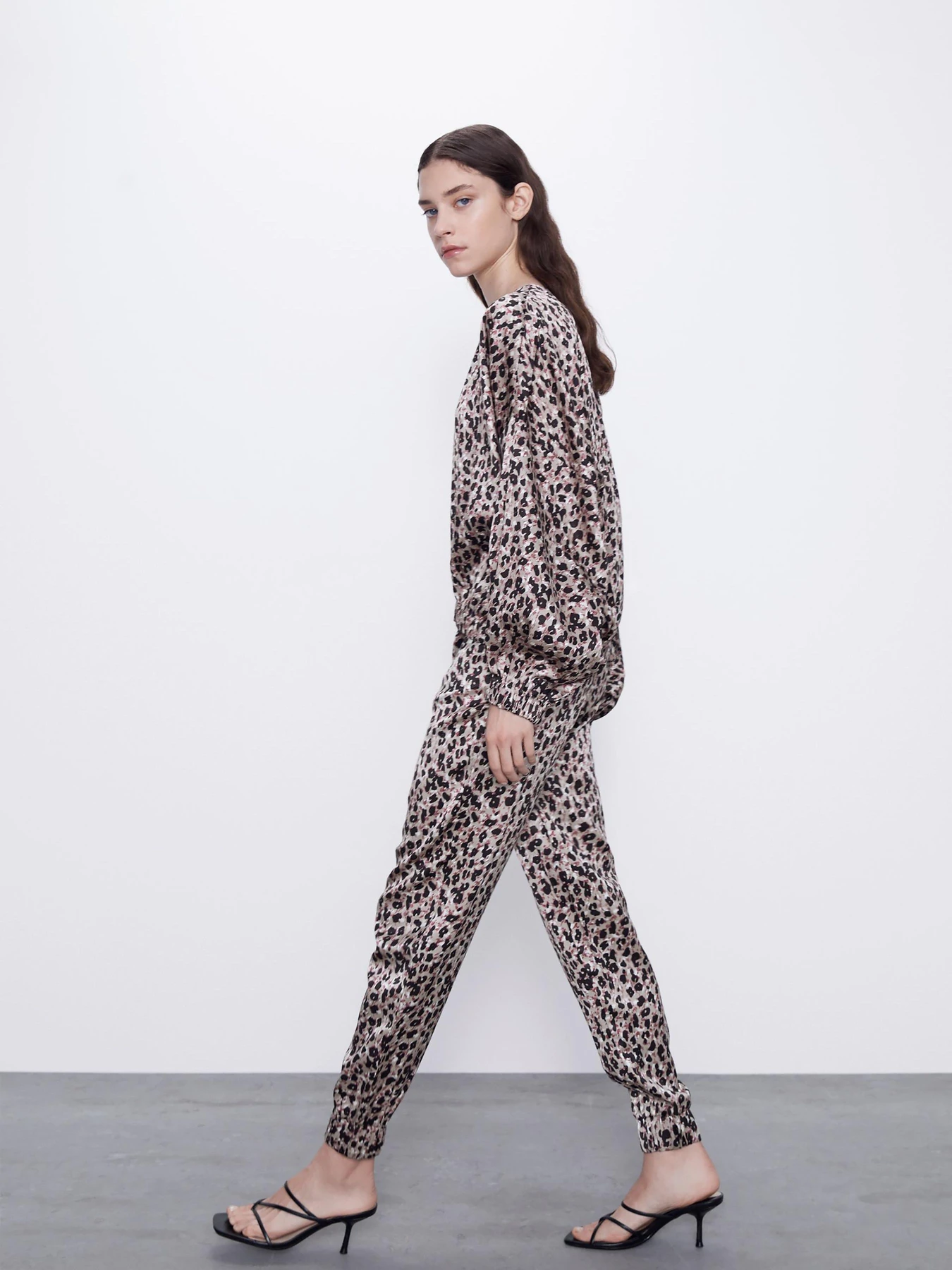 Рубашки ZARA модель 65684 Фото