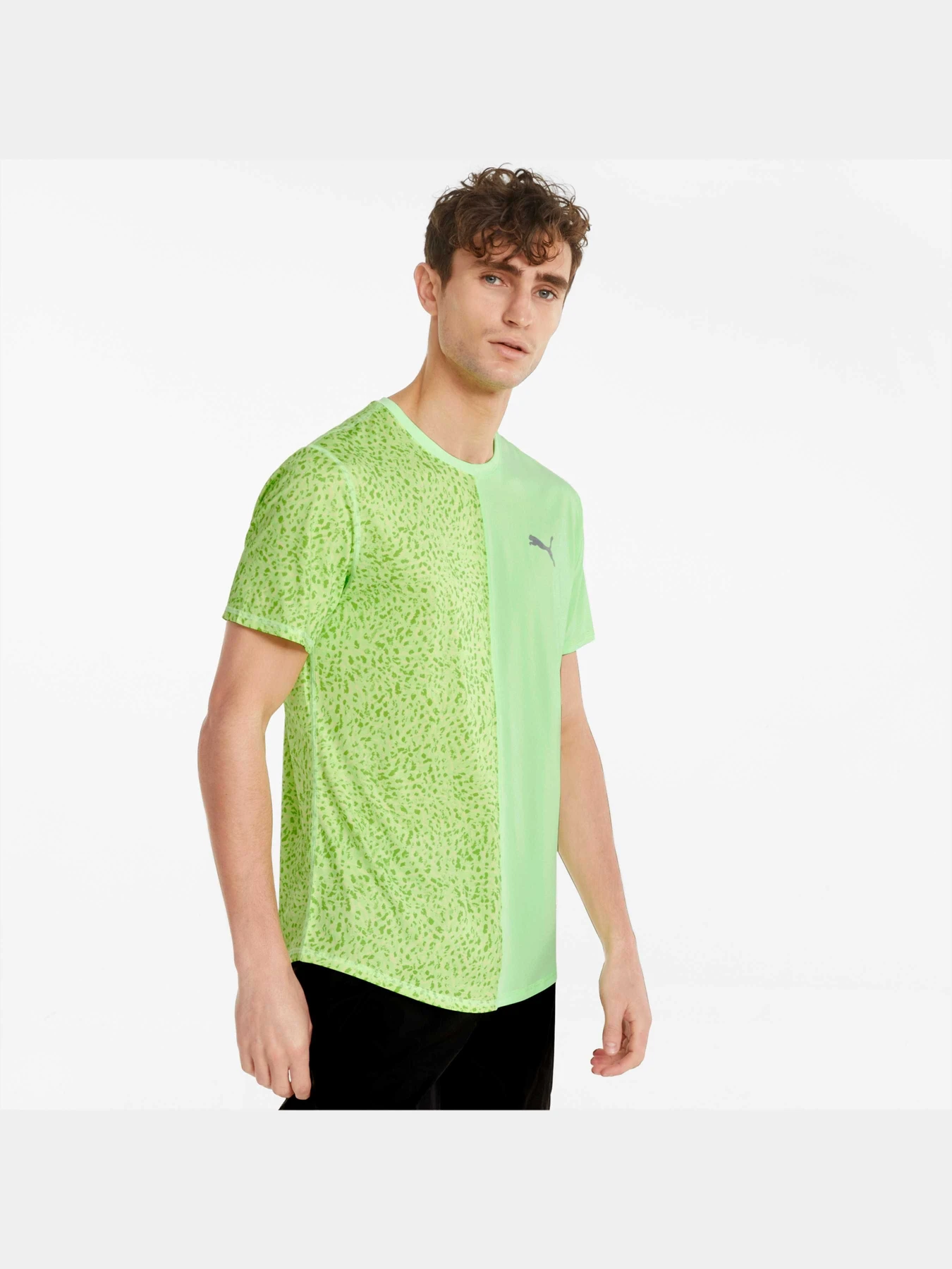 Футболки і поло PUMA Run Graphic Ss Tee M модель 521402 Футболки і поло PUMA Run Graphic Ss Tee M модель 521402 Фото