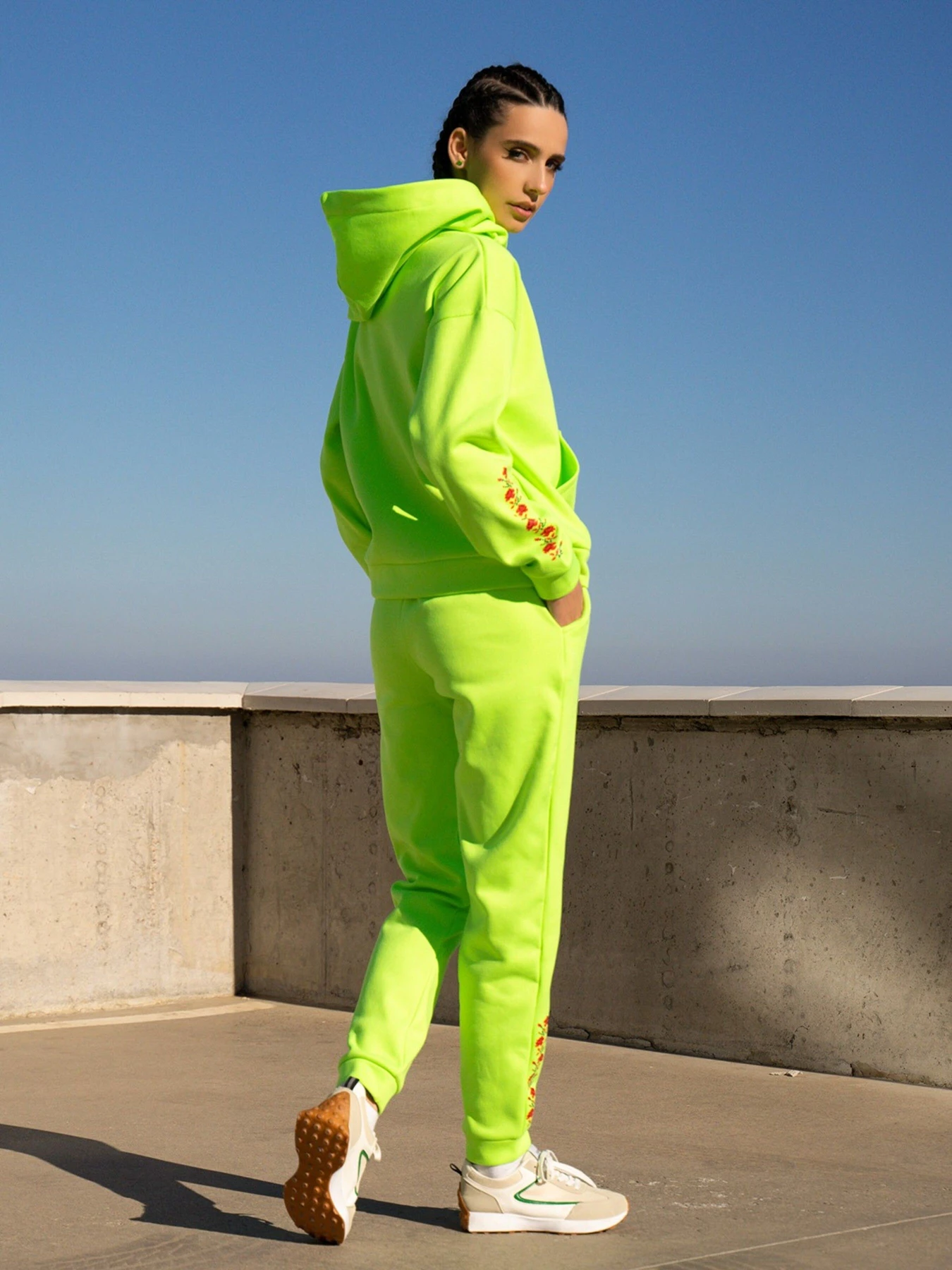 Костюмы ISSA Plus модель 13601_lightgreen Фото