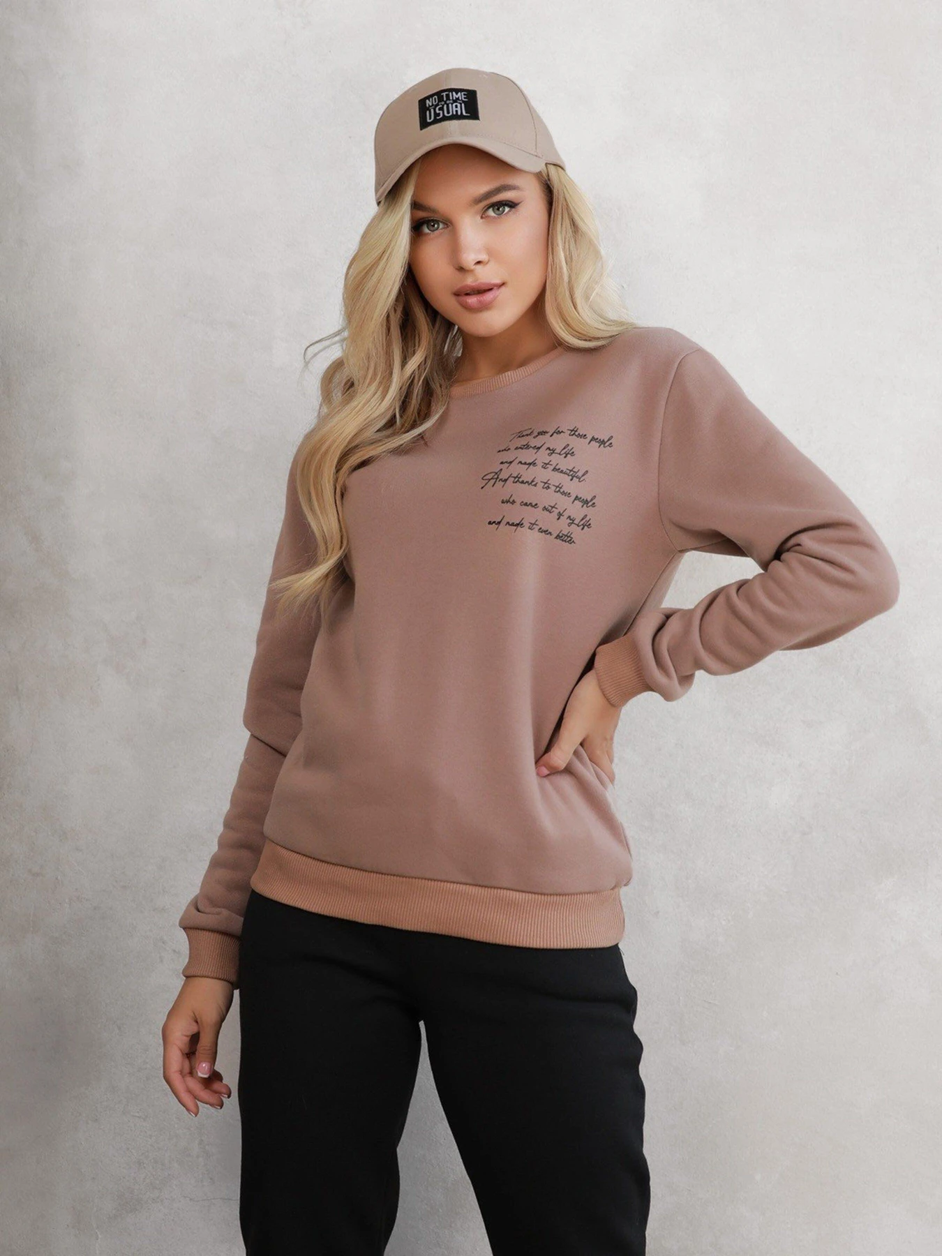 Худі та світшоти ISSA Plus модель 12295_beige Худі та світшоти ISSA Plus модель 12295_beige Фото