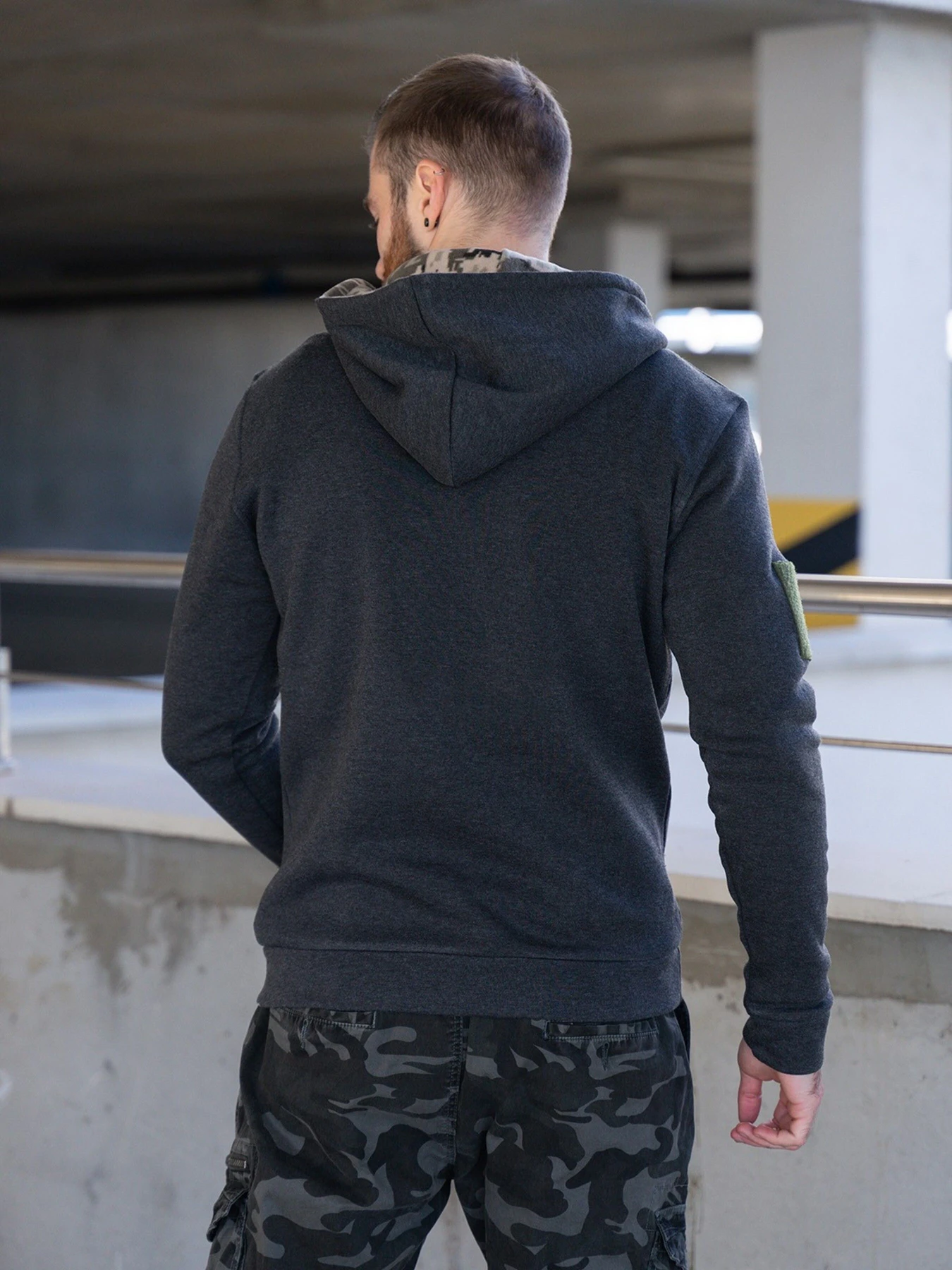 Худи и свитшоты ISSA Plus модель GN-487_darkgray Худи и свитшоты ISSA Plus модель GN-487_darkgray Фото