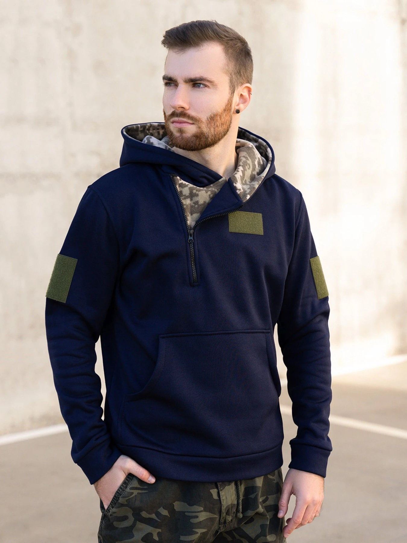 Худи и свитшоты ISSA Plus модель GN-487_darkblue Худи и свитшоты ISSA Plus модель GN-487_darkblue Фото