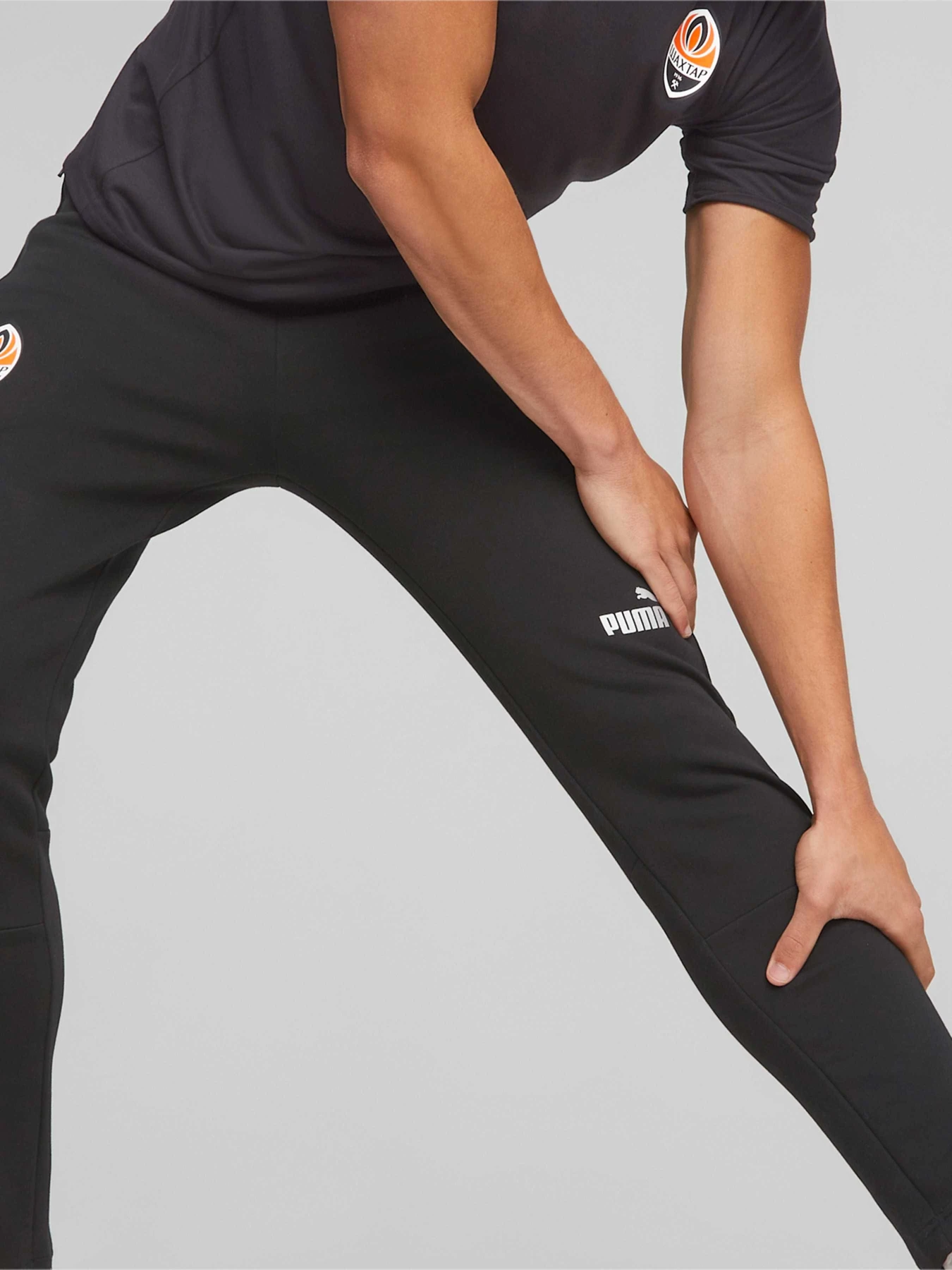 Штани PUMA Fcsd Casuals Pants модель 767253 Штани PUMA Fcsd Casuals Pants модель 767253 Фото
