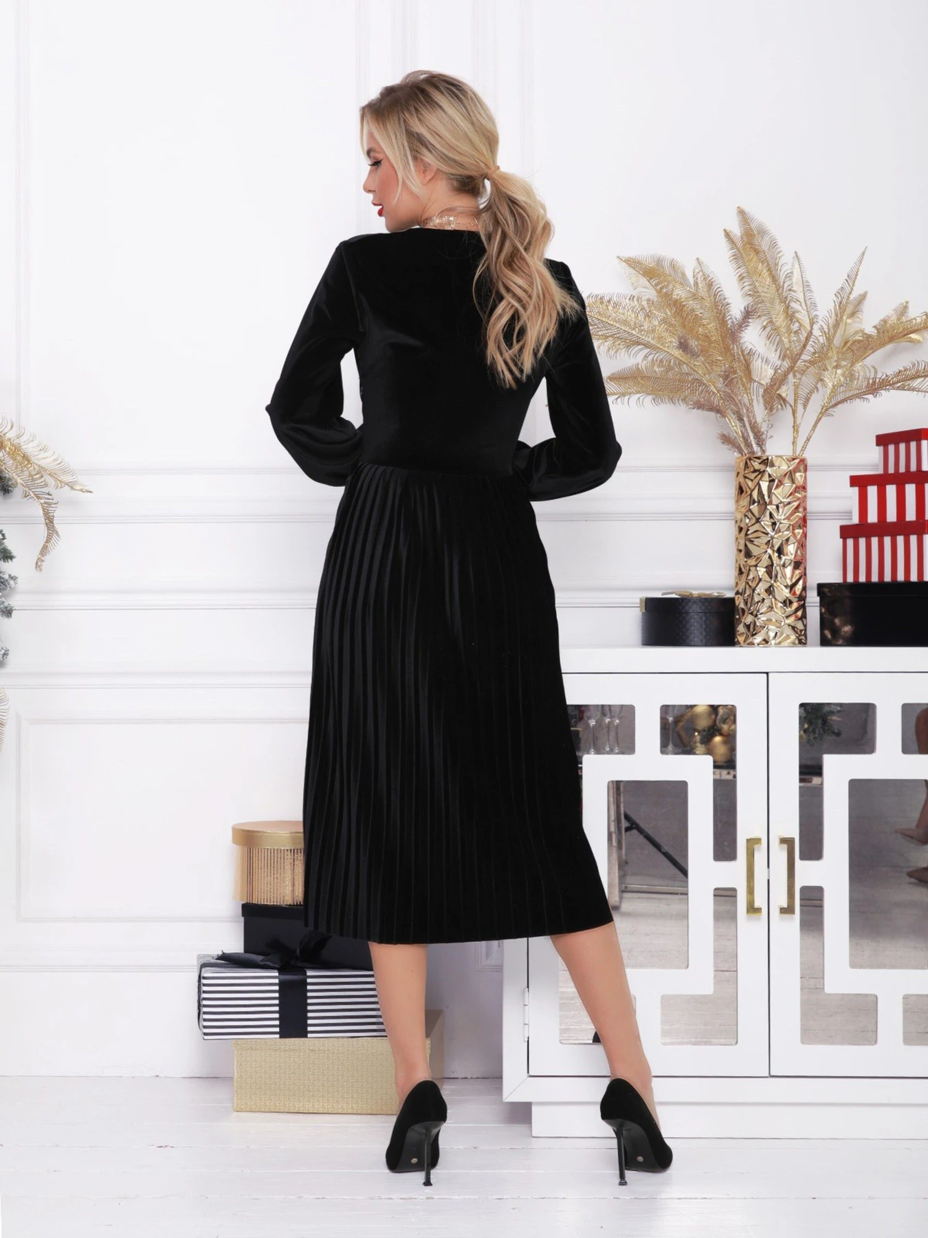 Сукні ISSA Plus модель 12363_black Сукні ISSA Plus модель 12363_black Фото