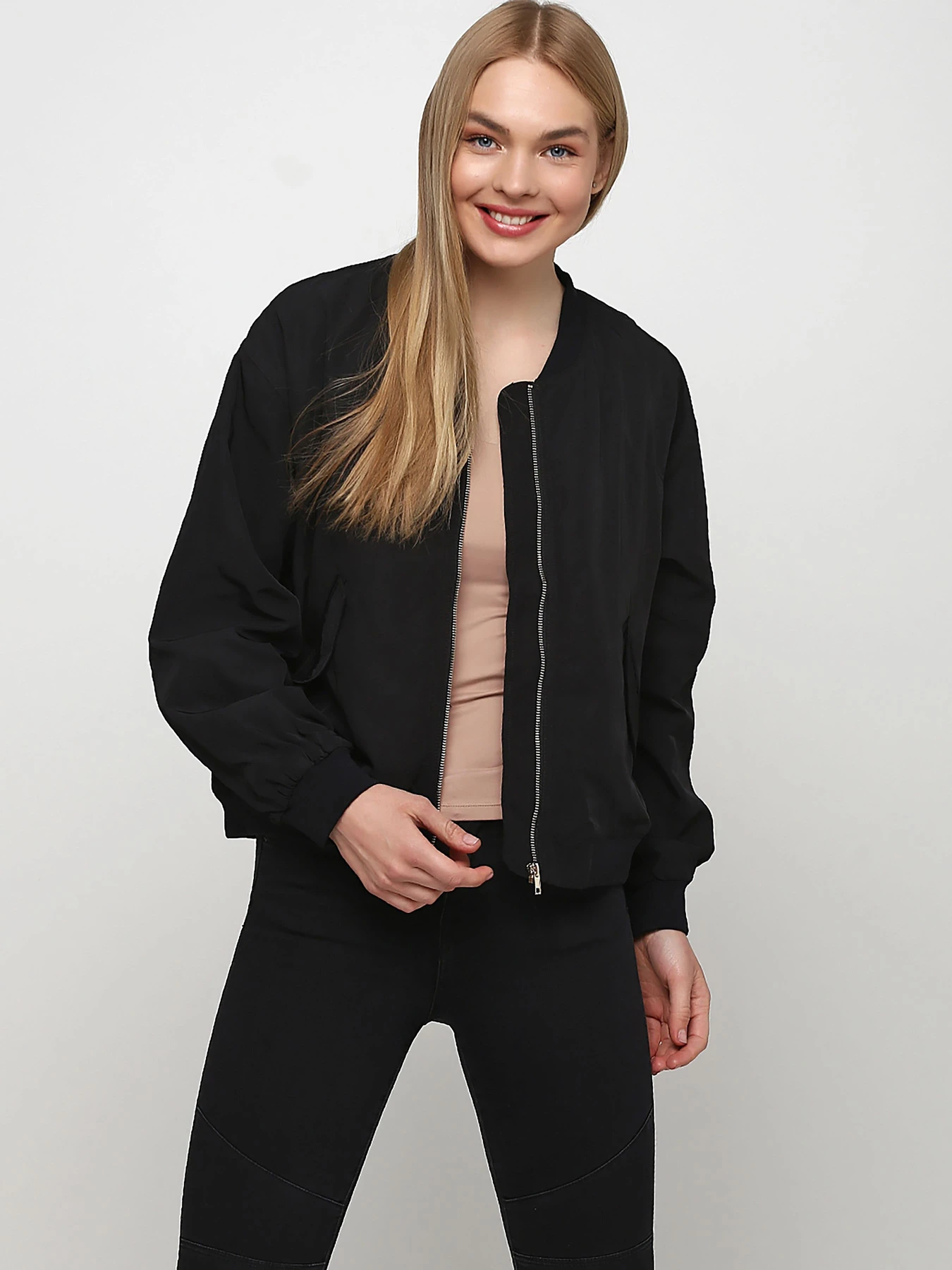 Куртки и дубленки Monki модель 40137 Фото