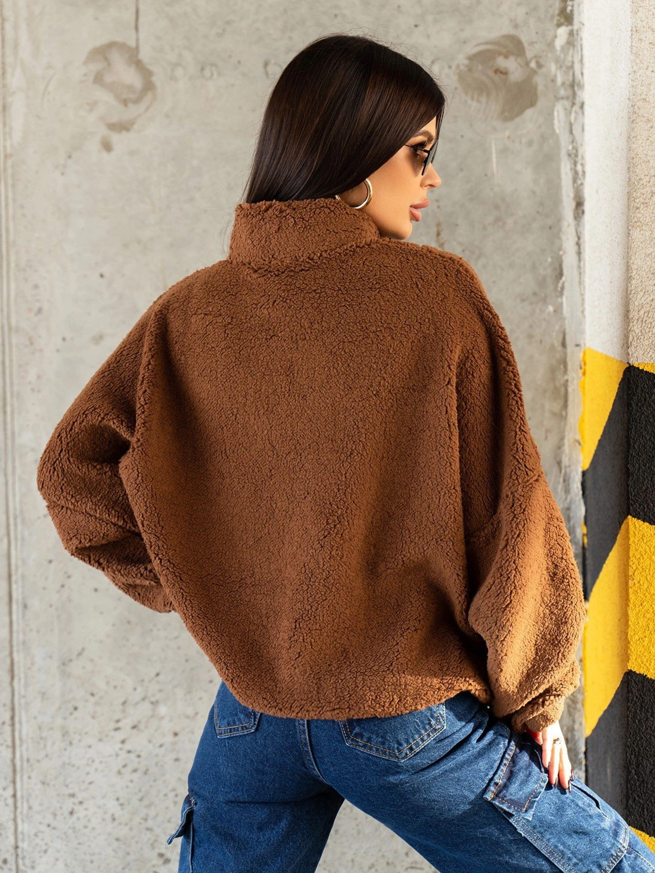 Худі та світшоти ISSA Plus модель 13579_brown Худі та світшоти ISSA Plus модель 13579_brown Фото
