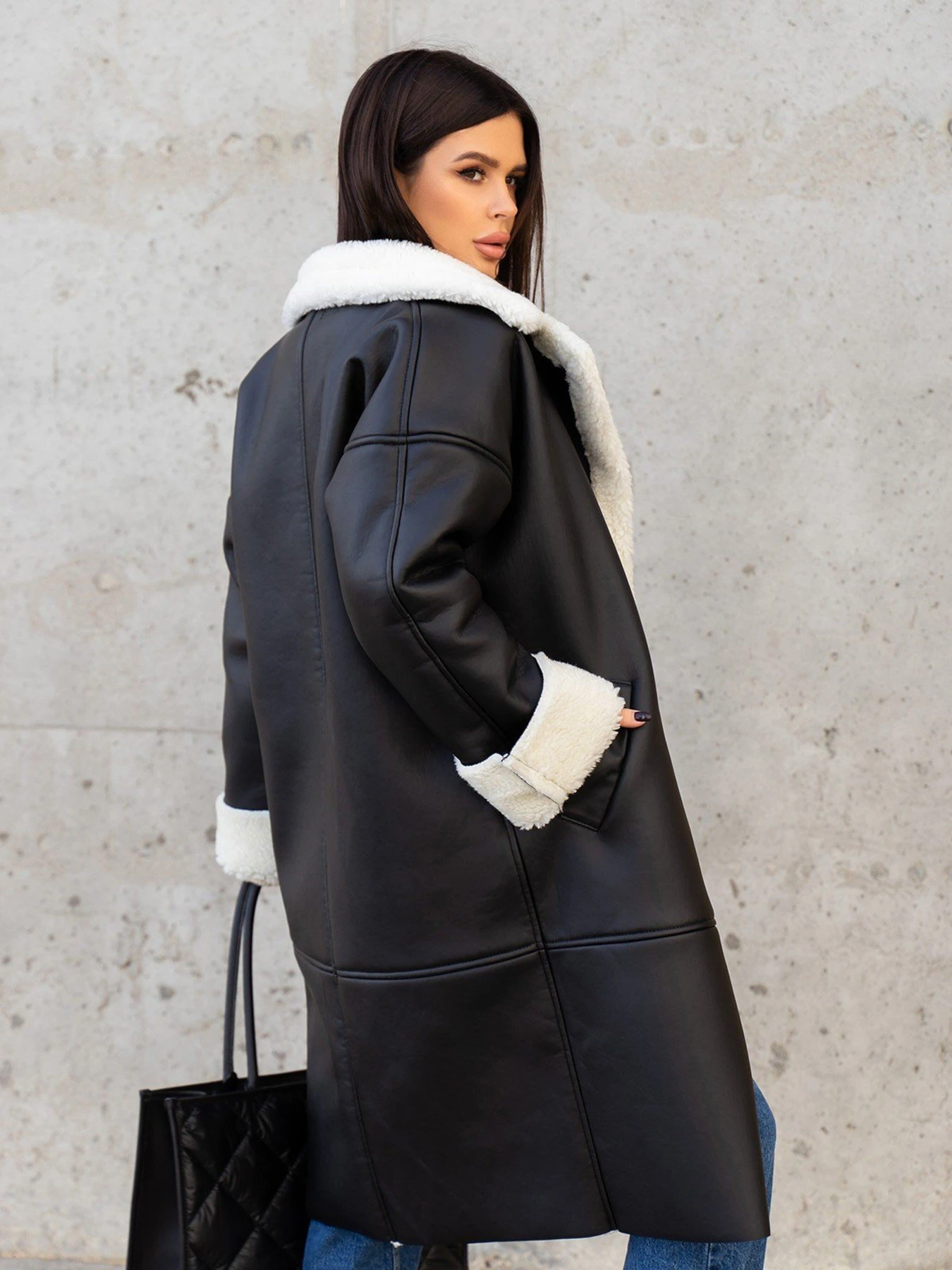 Куртки и дубленки ISSA Plus модель 13610_black Куртки и дубленки ISSA Plus модель 13610_black Фото