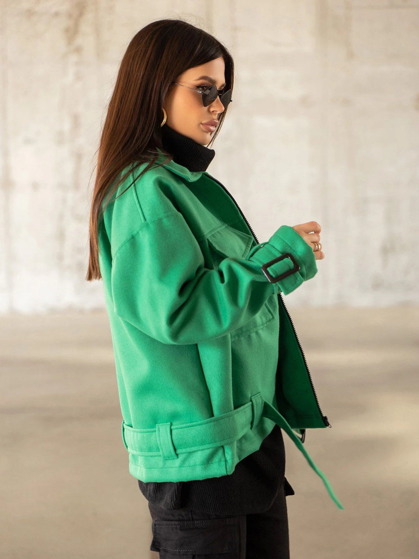 Куртки и дубленки ISSA Plus модель 13617_green Куртки и дубленки ISSA Plus модель 13617_green Фото