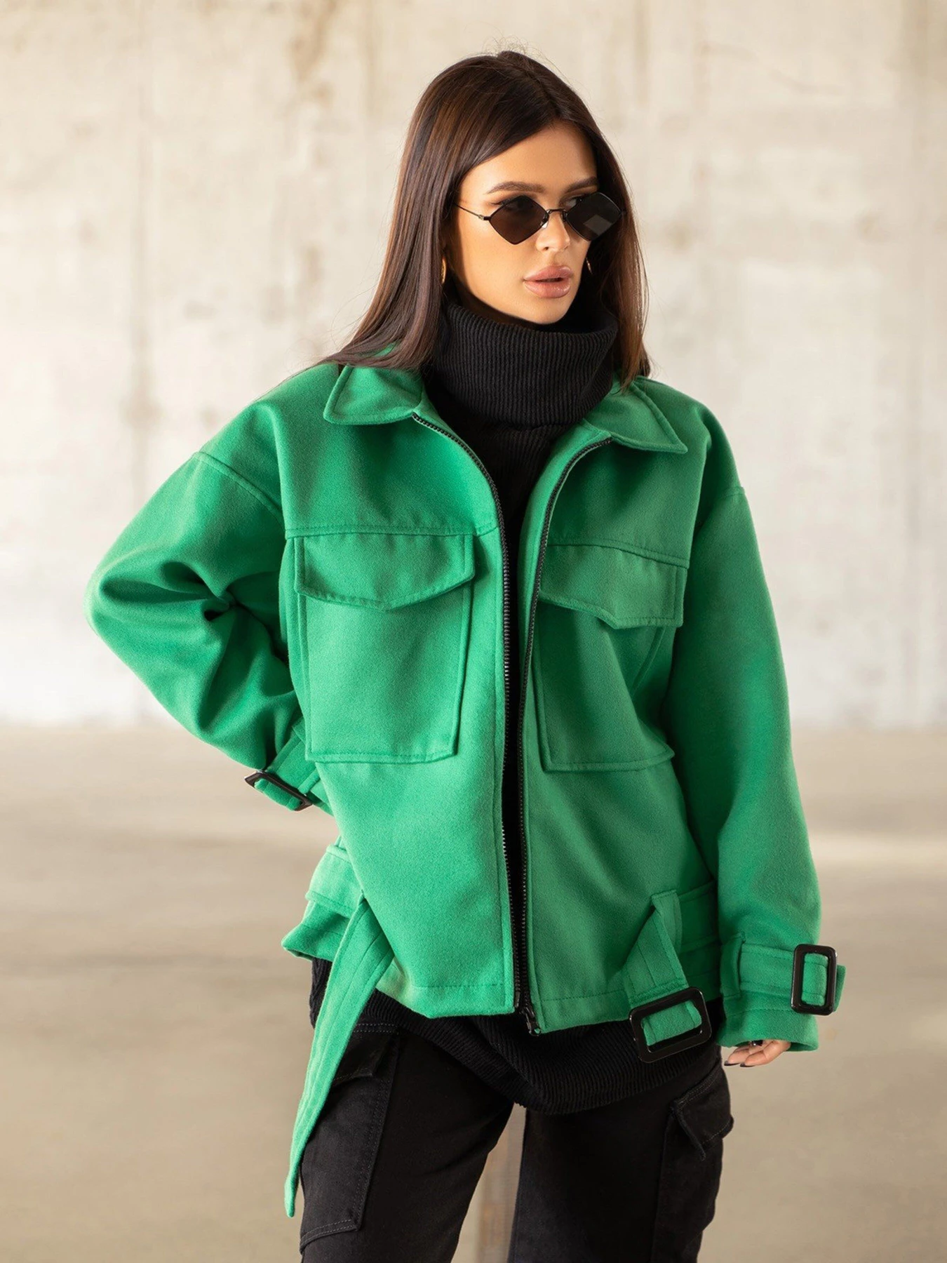 Куртки и дубленки ISSA Plus модель 13617_green Куртки и дубленки ISSA Plus модель 13617_green Фото