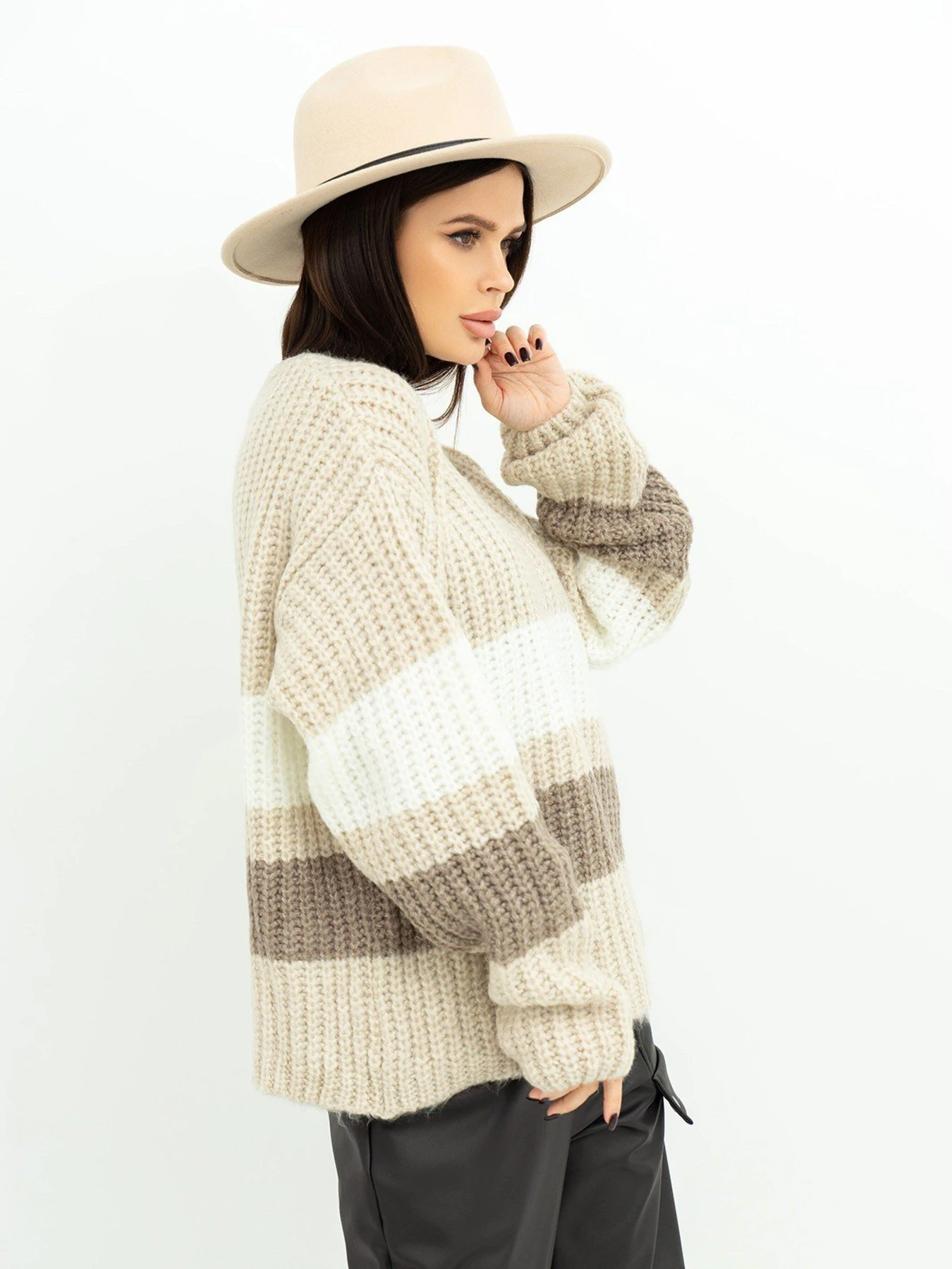 Светри та кардигани ISSA Plus модель WN20-383_beige Светри та кардигани ISSA Plus модель WN20-383_beige Фото