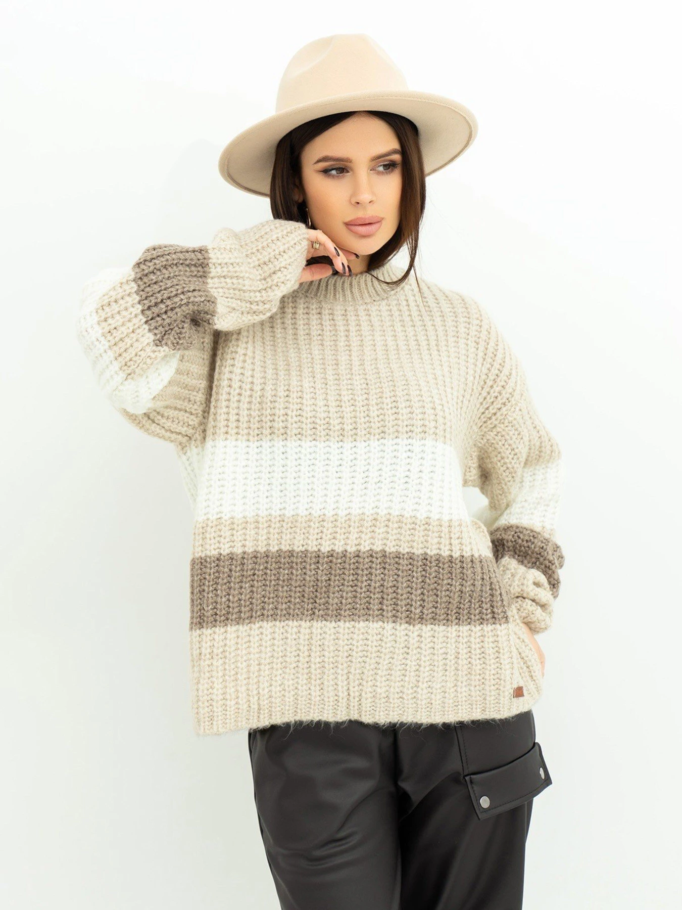 Светри та кардигани ISSA Plus модель WN20-383_beige Светри та кардигани ISSA Plus модель WN20-383_beige Фото