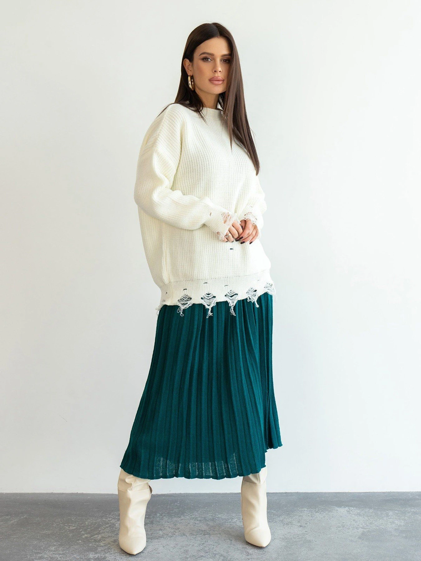 Светри та кардигани ISSA Plus модель WN20-387_white Светри та кардигани ISSA Plus модель WN20-387_white Фото