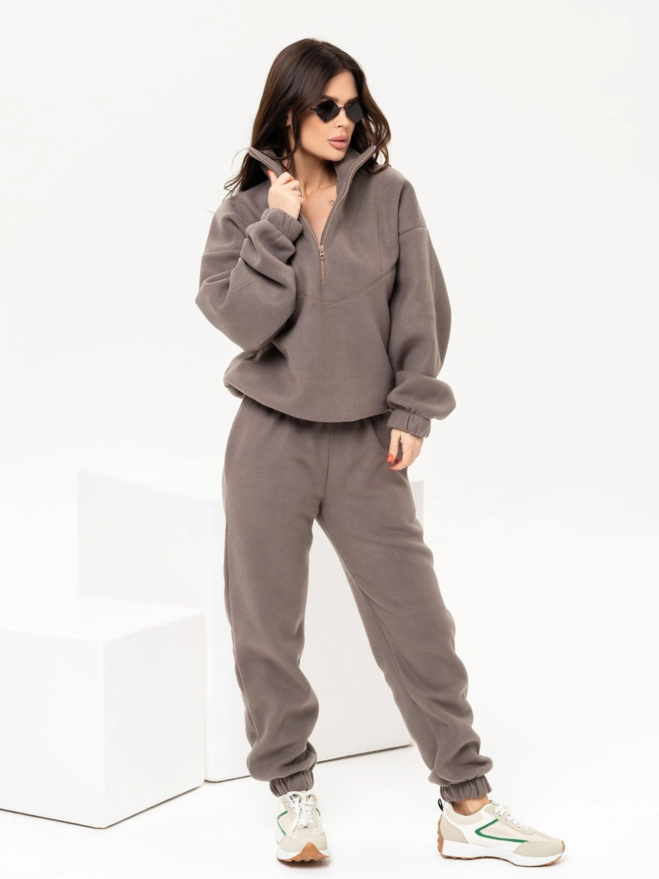 Костюми ISSA Plus модель 13637_коричневый Костюми ISSA Plus модель 13637_коричневый Фото