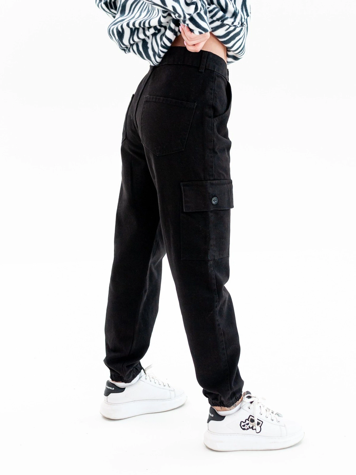 Джинси ISSA Plus модель WN20-359_black Джинси ISSA Plus модель WN20-359_black Фото