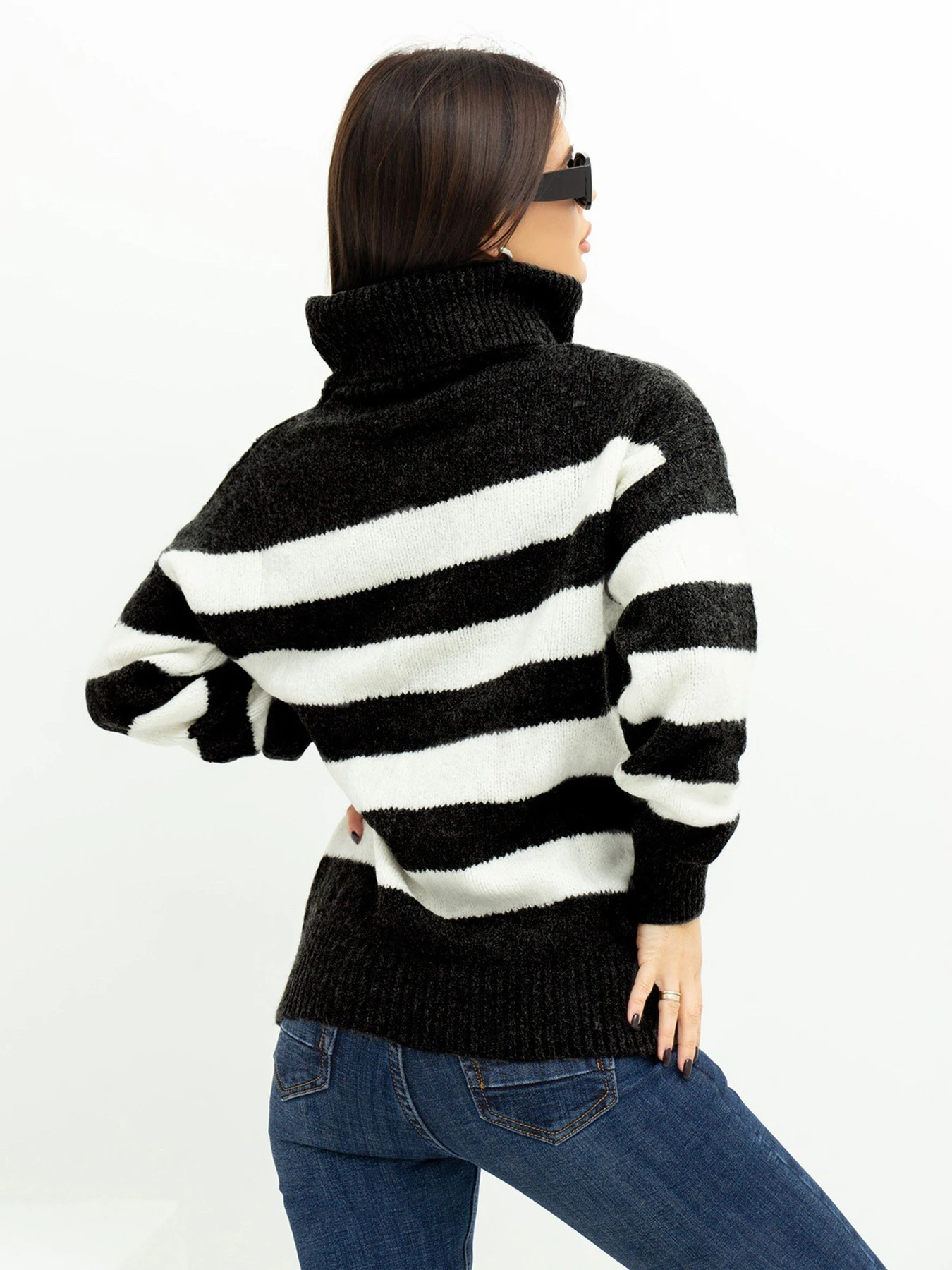 Свитры и кардиганы ISSA Plus модель WN20-391_black Свитры и кардиганы ISSA Plus модель WN20-391_black Фото