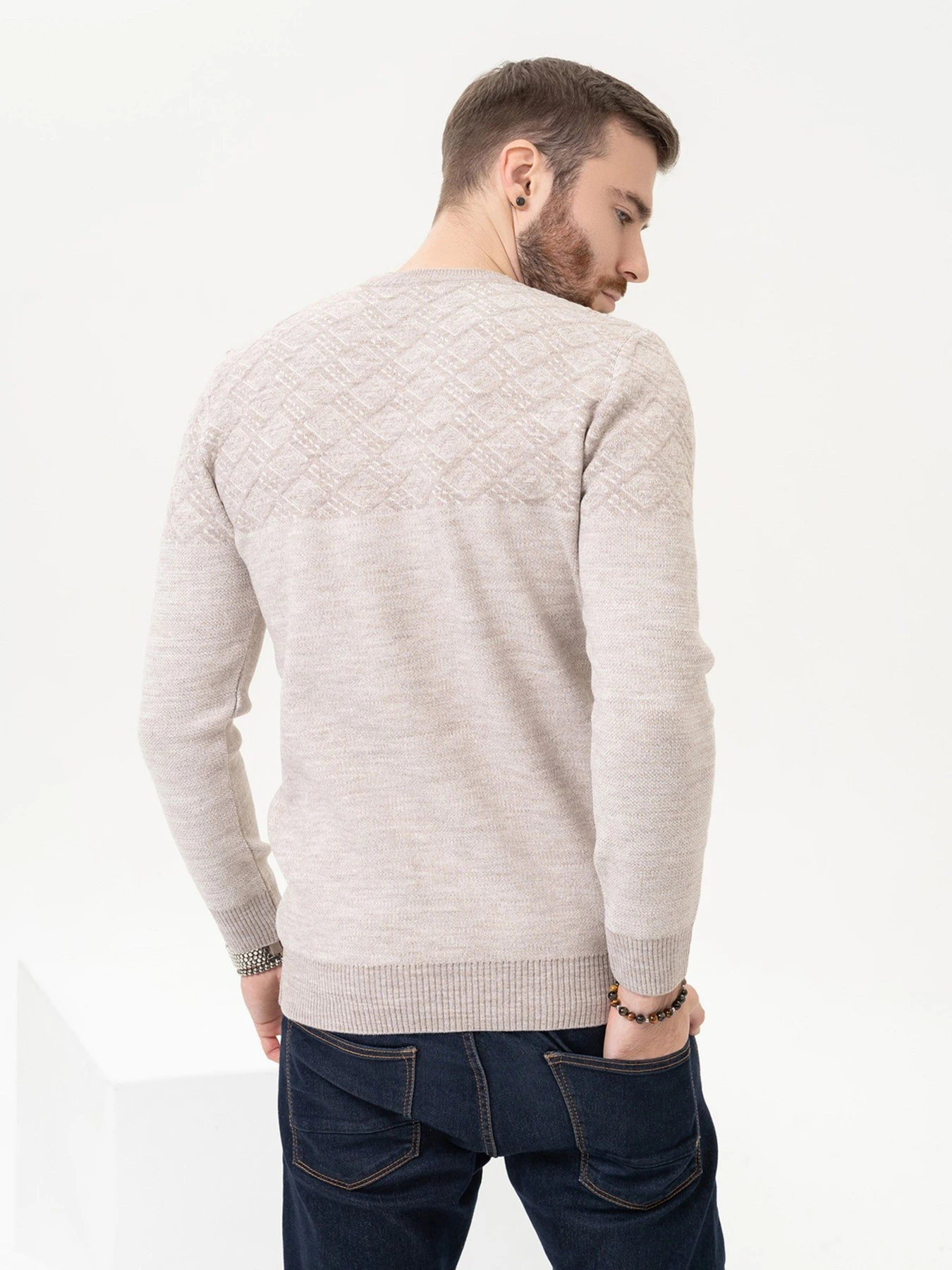Свитры и кардиганы ISSA Plus модель GN4-88_beige Фото