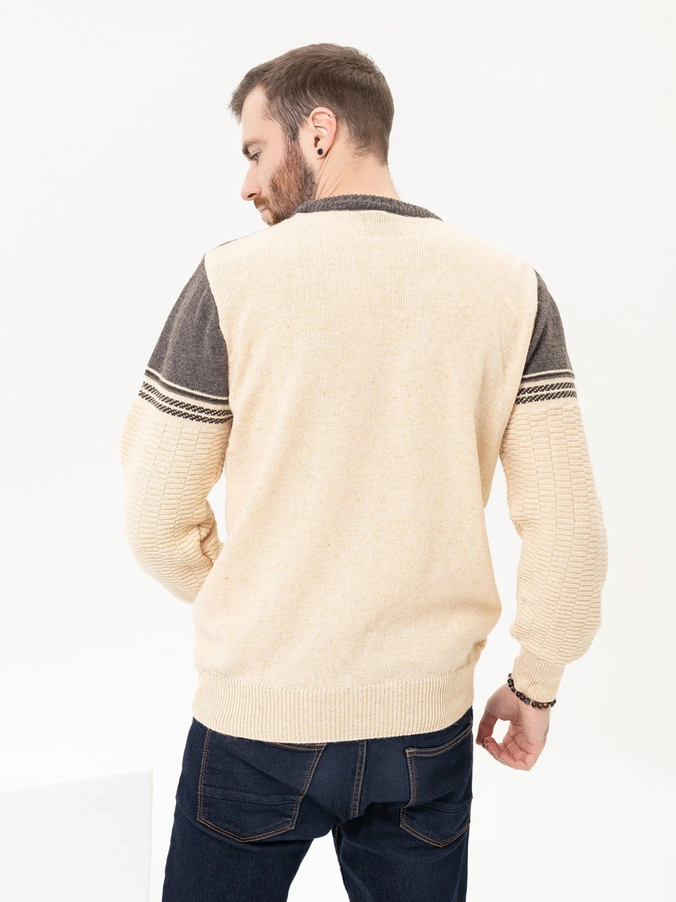 Свитры и кардиганы ISSA Plus модель GN4-92_beige Фото