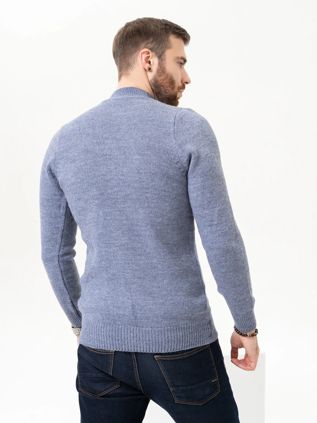 Свитры и кардиганы ISSA Plus модель GN4-97_lightblue Фото