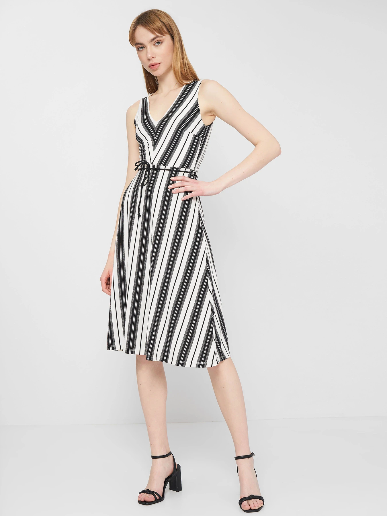 Платья H&M модель 63075 Фото