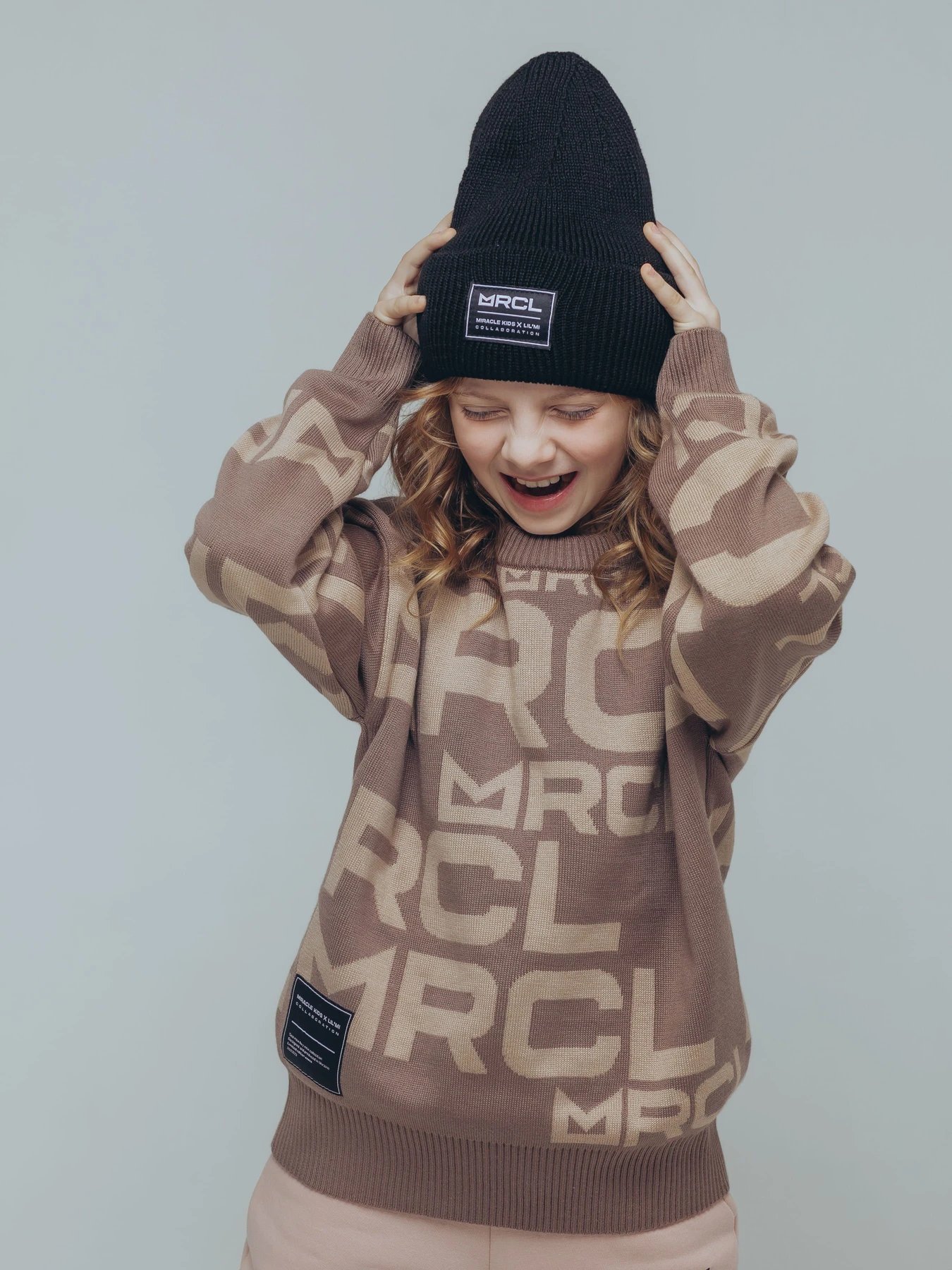 Свитры и кардиганы Miracle Kids модель 72-17-015 Свитры и кардиганы Miracle Kids модель 72-17-015 Фото