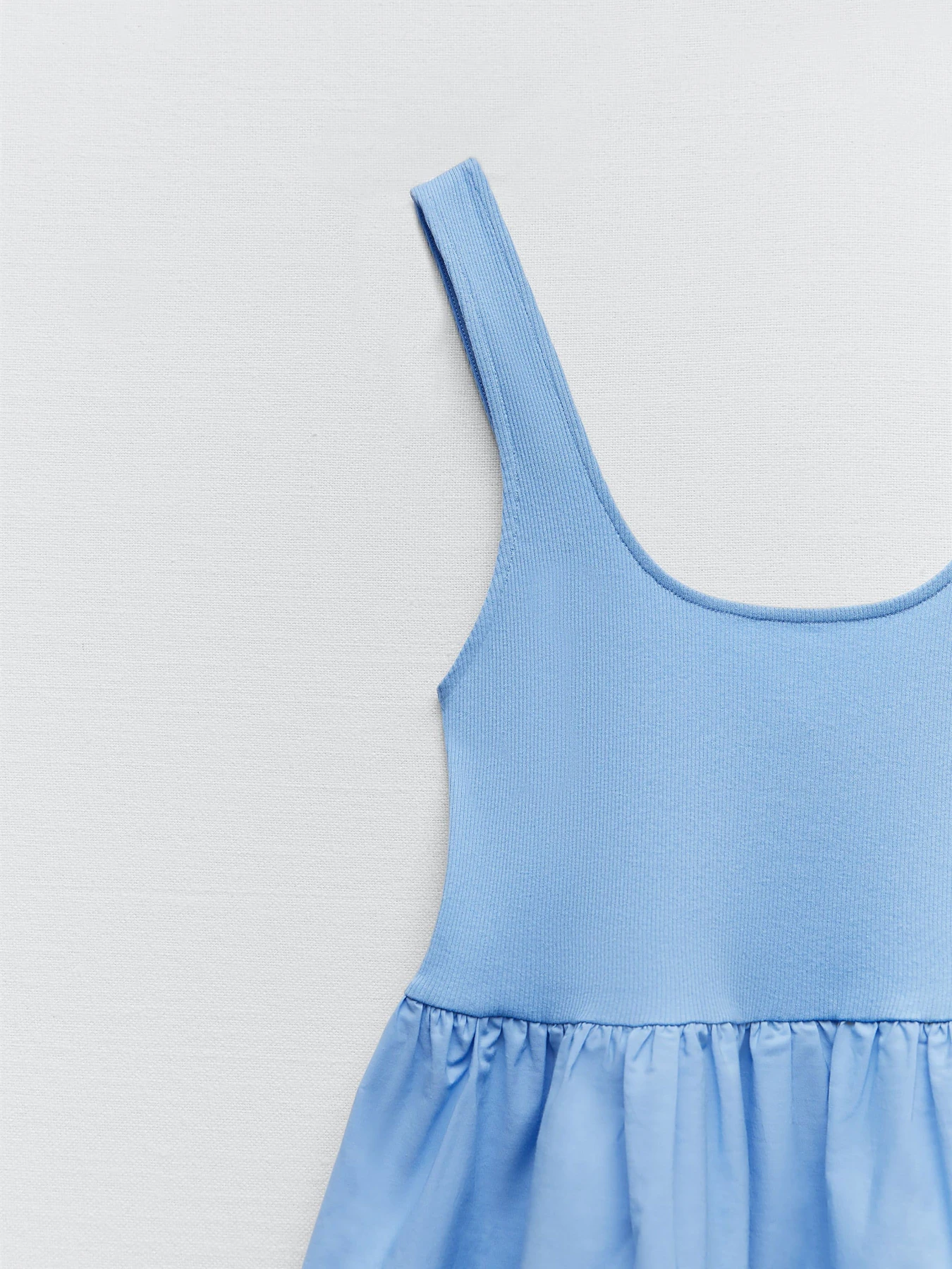 Платья ZARA модель 67773 Фото
