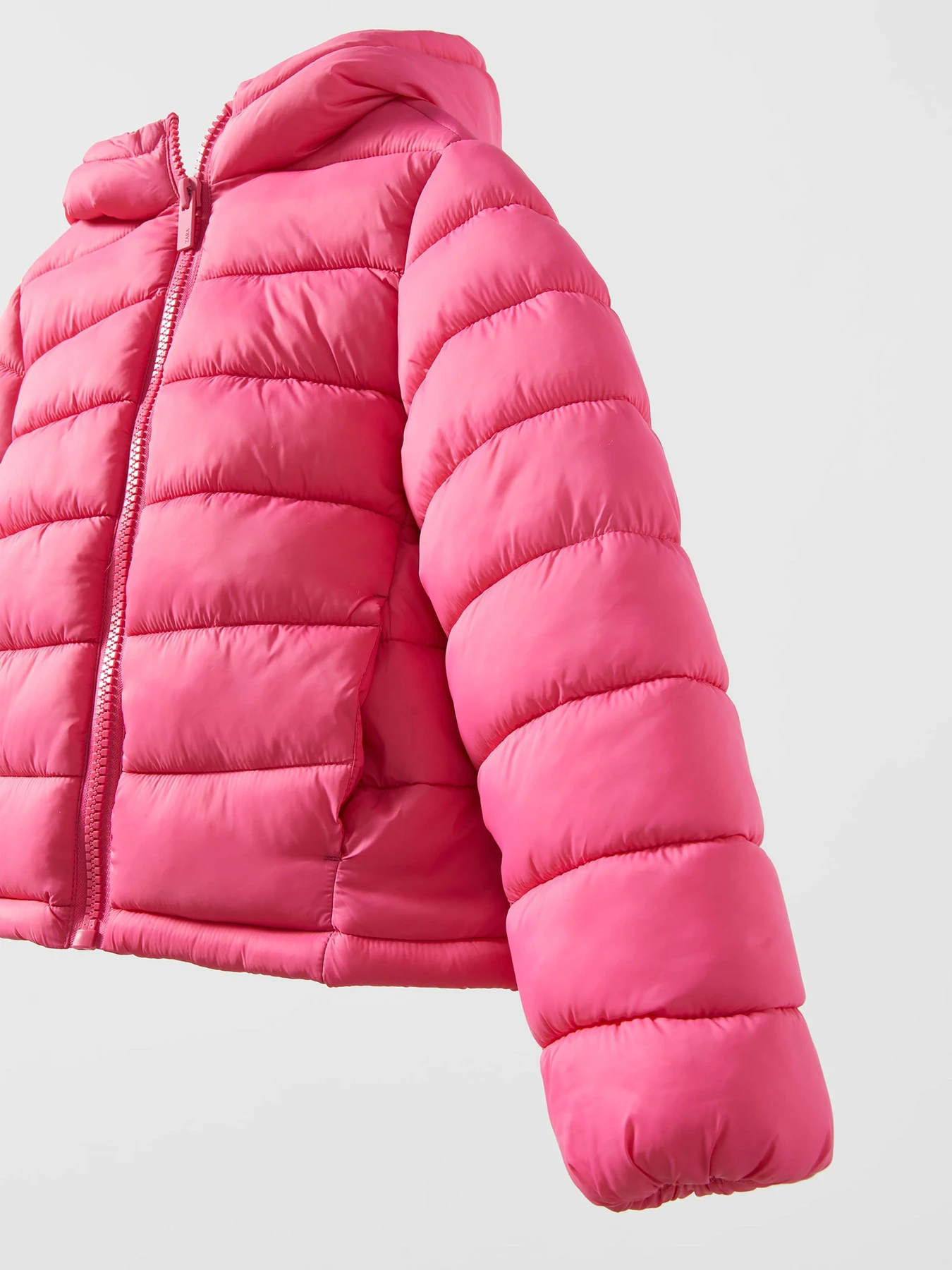 Куртки та дублянки ZARA модель 67781 Фото