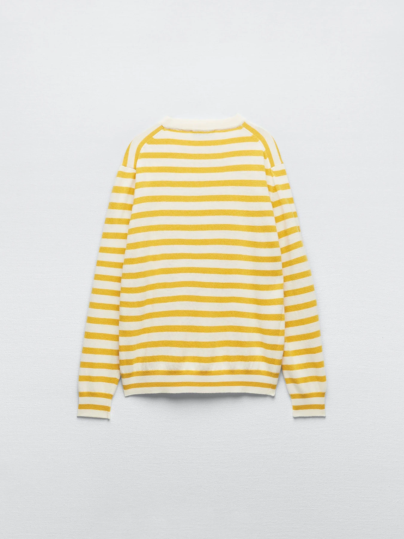 Свитры и кардиганы ZARA модель 67772 Фото