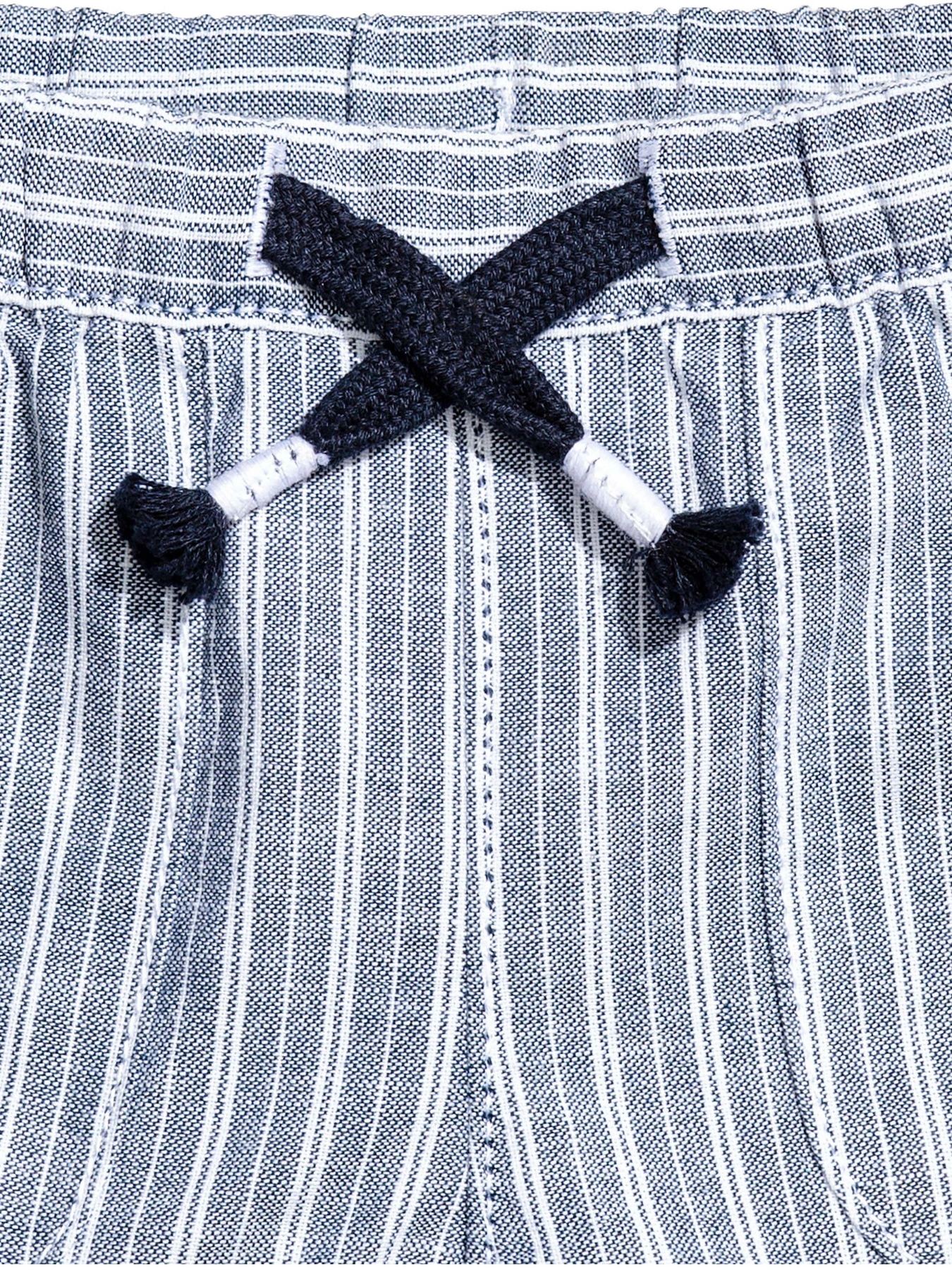 Шорты H&M модель 1007439 Фото