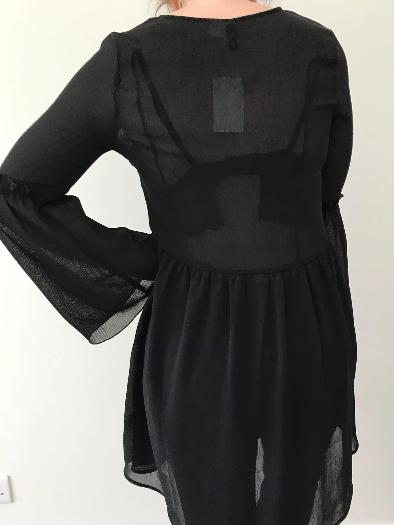 Платья H&M модель 10041630 Фото
