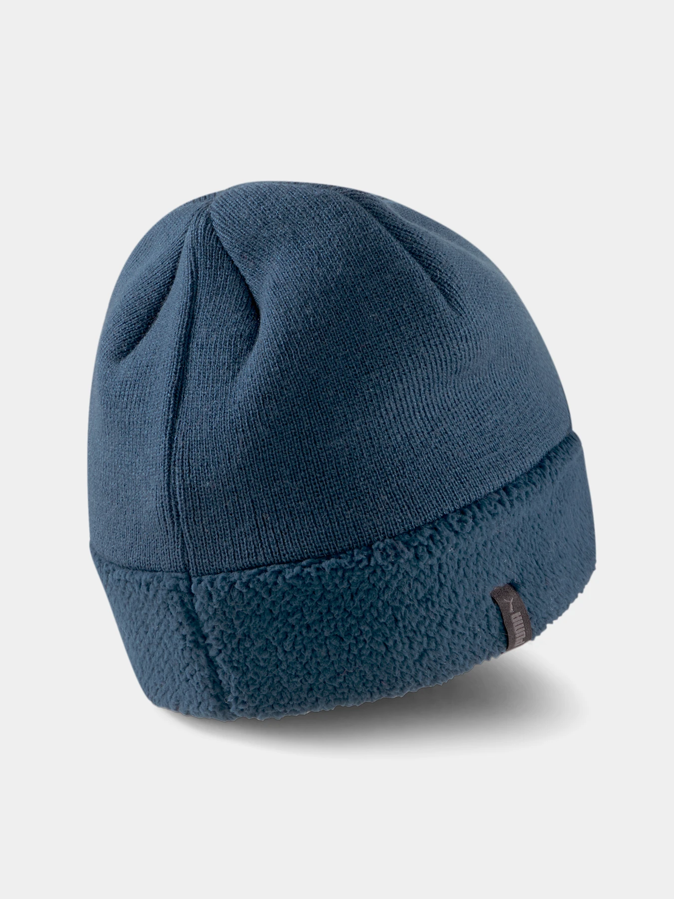 Шапки и кепки PUMA Classic Cuff Sherpa Beanie модель 023448 Фото