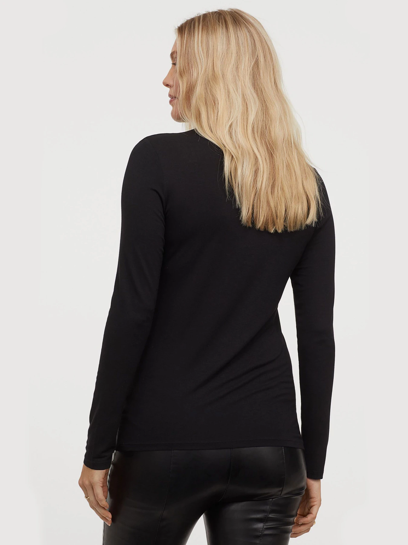 Свитры и кардиганы H&M модель 52994 Фото