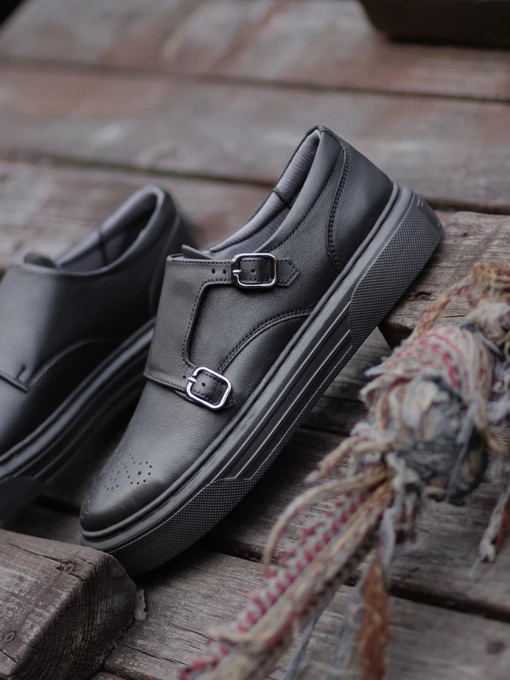 Туфли и лоферы Legessy модель MONKS_BLACK Фото