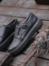 Туфли и лоферы Legessy модель MONKS_BLACK Фото